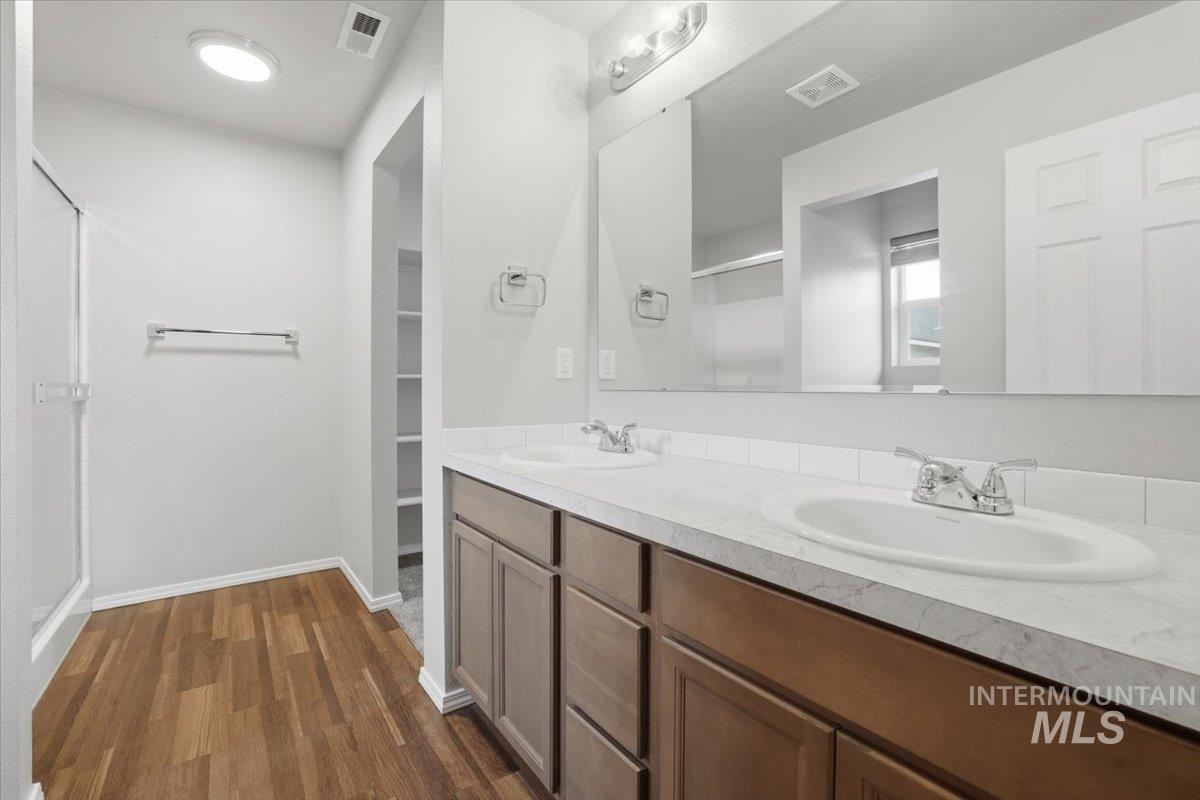 1324 Gold St., Middleton, Idaho 83644, 3 Bedrooms, 2 Bathrooms, Residential For Sale, Price $425,000,MLS 98974709