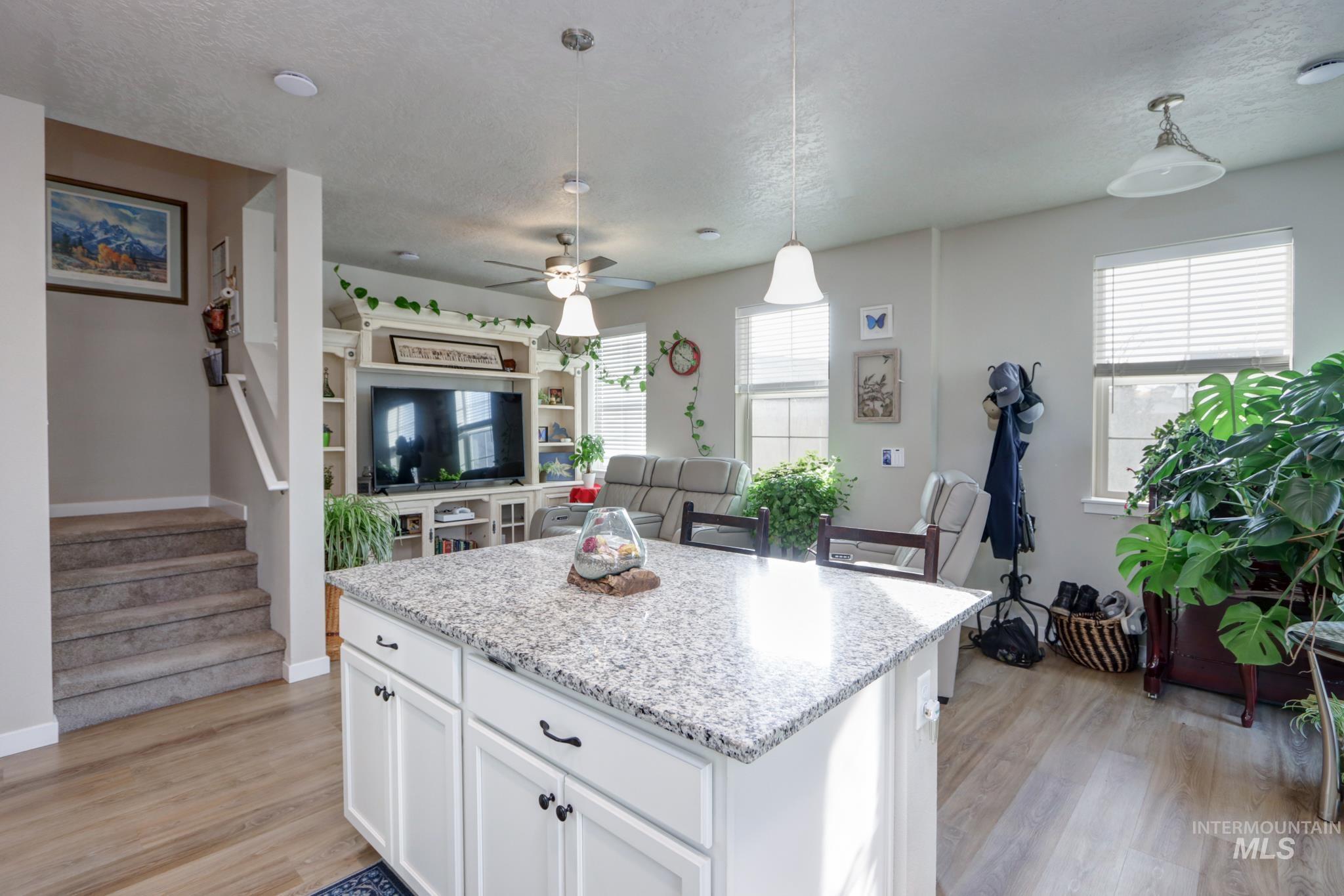 2324 E. Spice Loop, Nampa, Idaho 83687, 3 Bedrooms, 3 Bathrooms, Residential For Sale, Price $325,000,MLS 98974710