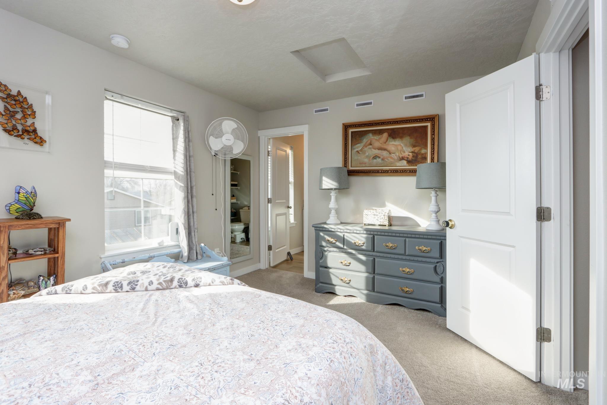 2324 E. Spice Loop, Nampa, Idaho 83687, 3 Bedrooms, 3 Bathrooms, Residential For Sale, Price $325,000,MLS 98974710