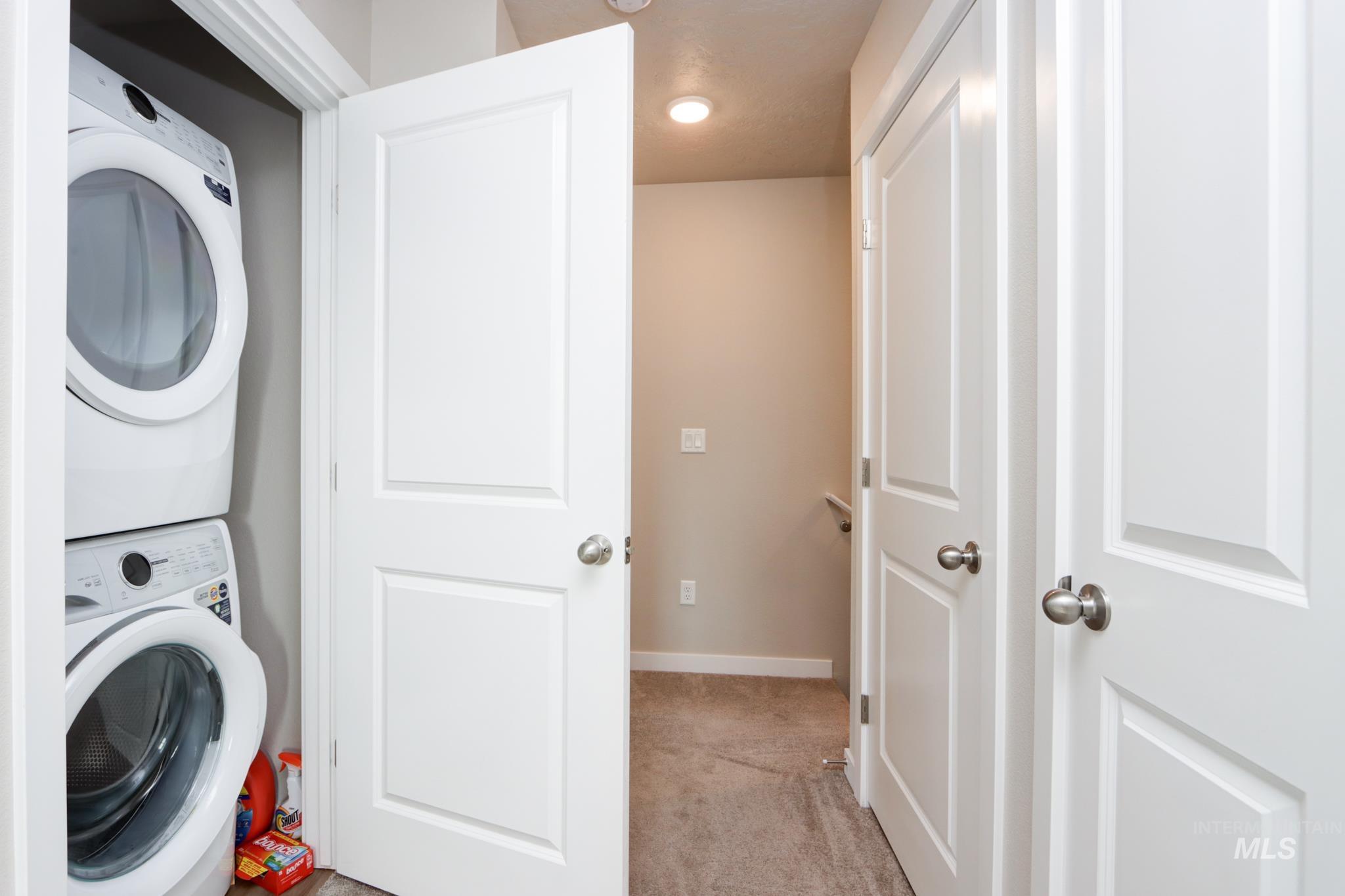 2324 E. Spice Loop, Nampa, Idaho 83687, 3 Bedrooms, 3 Bathrooms, Residential For Sale, Price $325,000,MLS 98974710