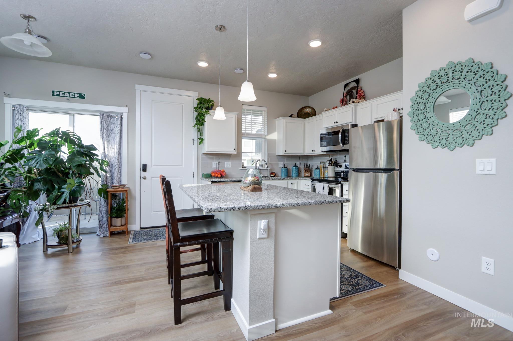 2324 E. Spice Loop, Nampa, Idaho 83687, 3 Bedrooms, 3 Bathrooms, Residential For Sale, Price $325,000,MLS 98974710