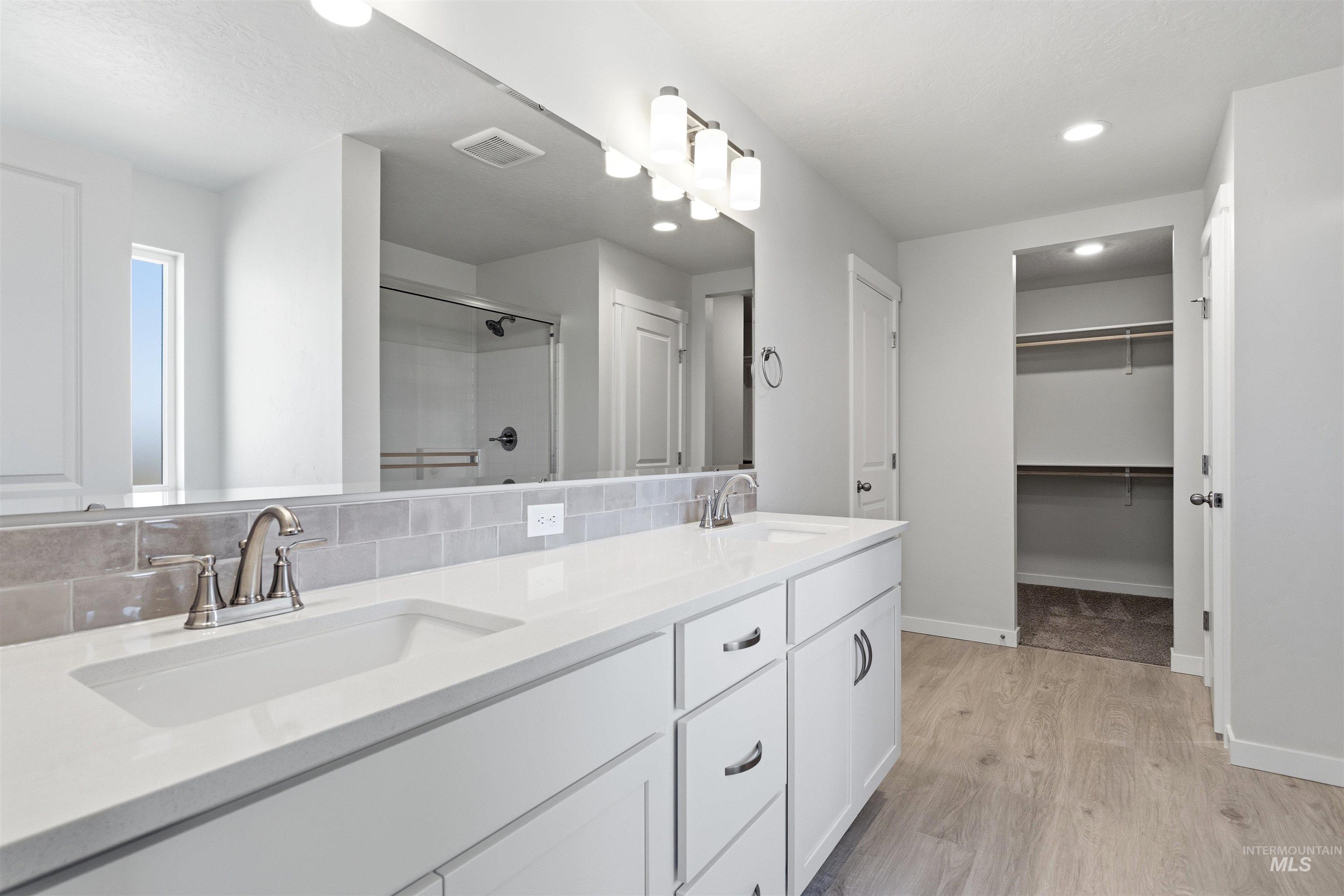 10199 Bellevue Ridge St, Nampa, Idaho 83687, 4 Bedrooms, 3.5 Bathrooms, Residential For Sale, Price $534,990,MLS 98974714