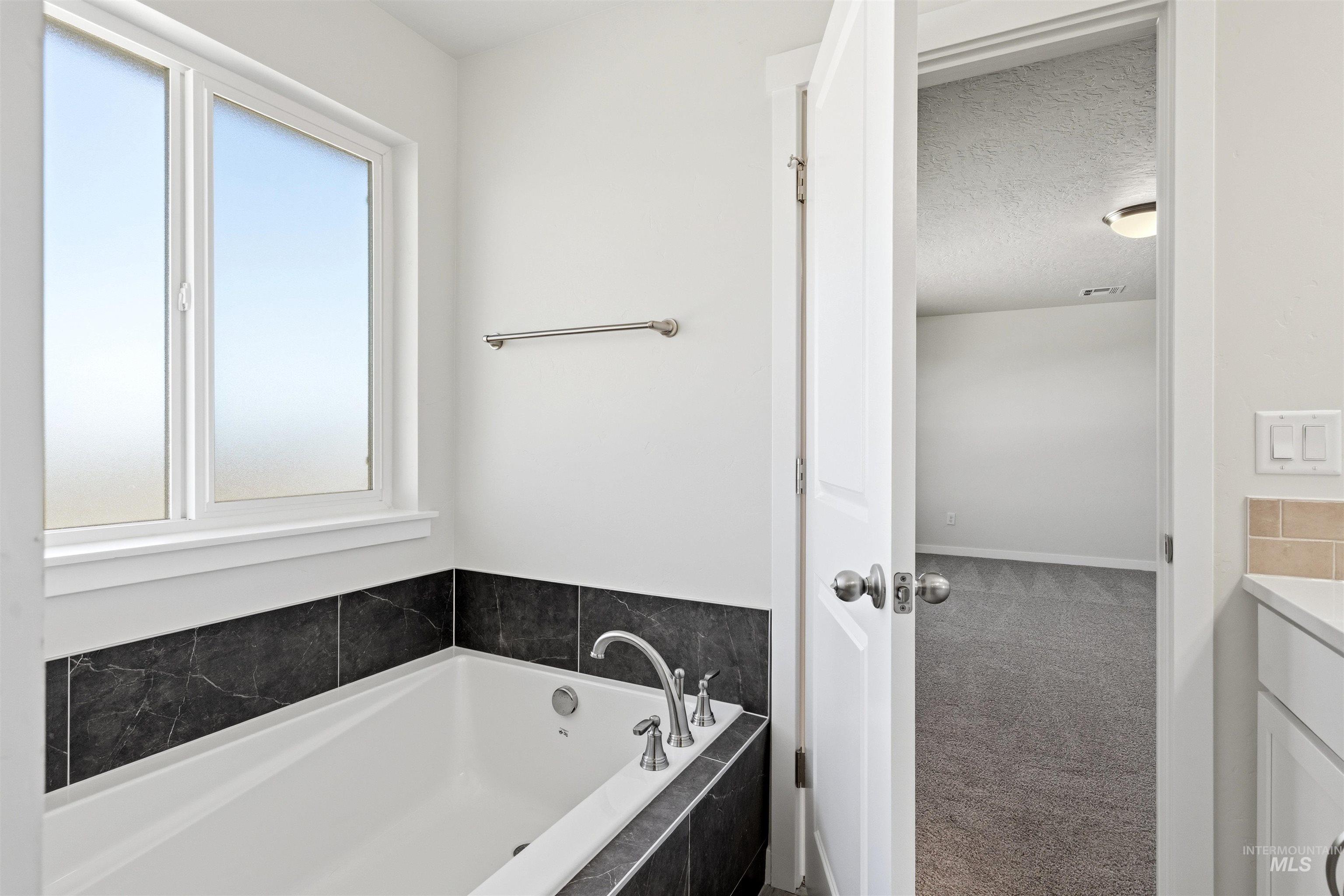 10199 Bellevue Ridge St, Nampa, Idaho 83687, 4 Bedrooms, 3.5 Bathrooms, Residential For Sale, Price $534,990,MLS 98974714