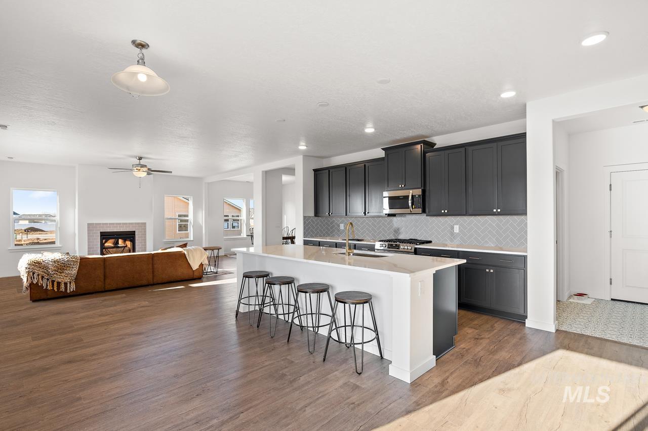 10199 Bellevue Ridge St, Nampa, Idaho 83687, 4 Bedrooms, 3.5 Bathrooms, Residential For Sale, Price $534,990, 98974714