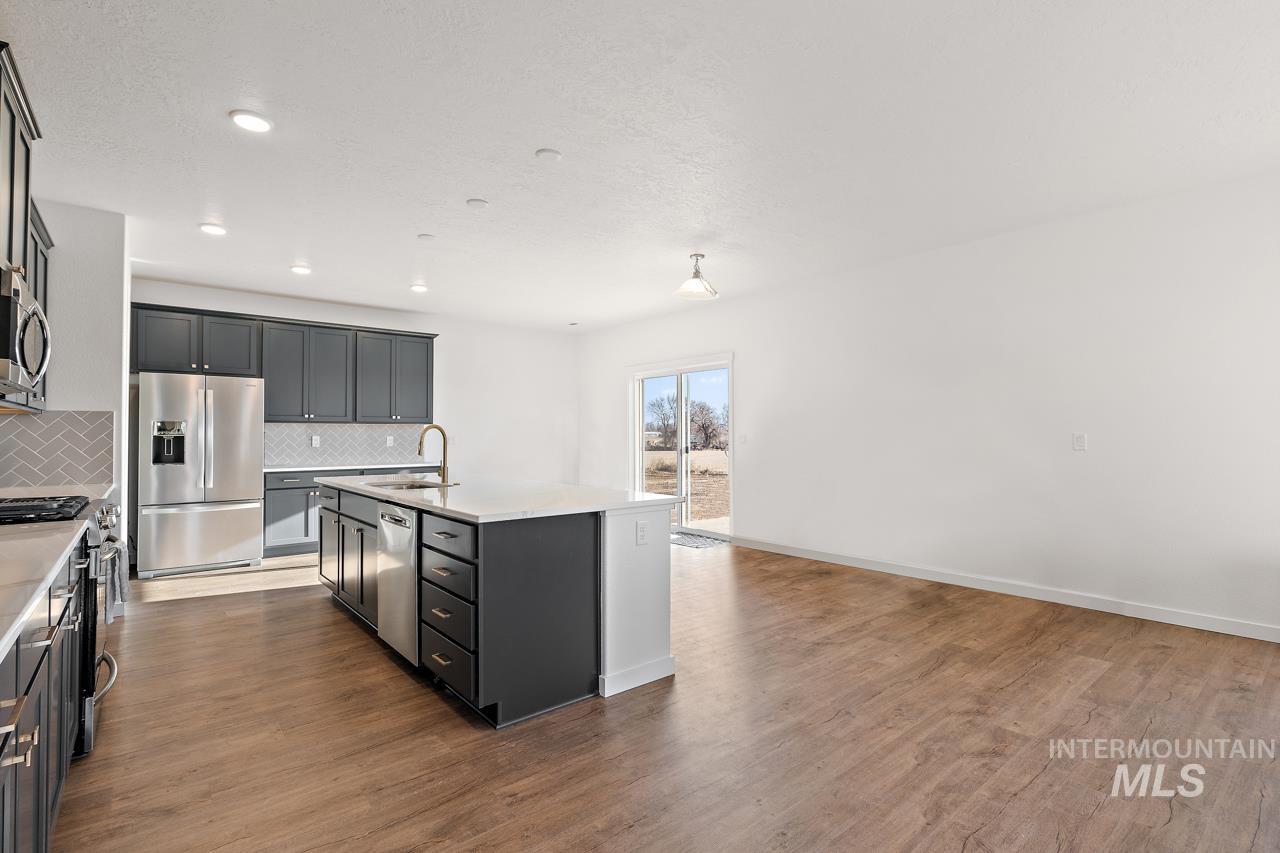 10199 Bellevue Ridge St, Nampa, Idaho 83687, 4 Bedrooms, 3.5 Bathrooms, Residential For Sale, Price $534,990, 98974714