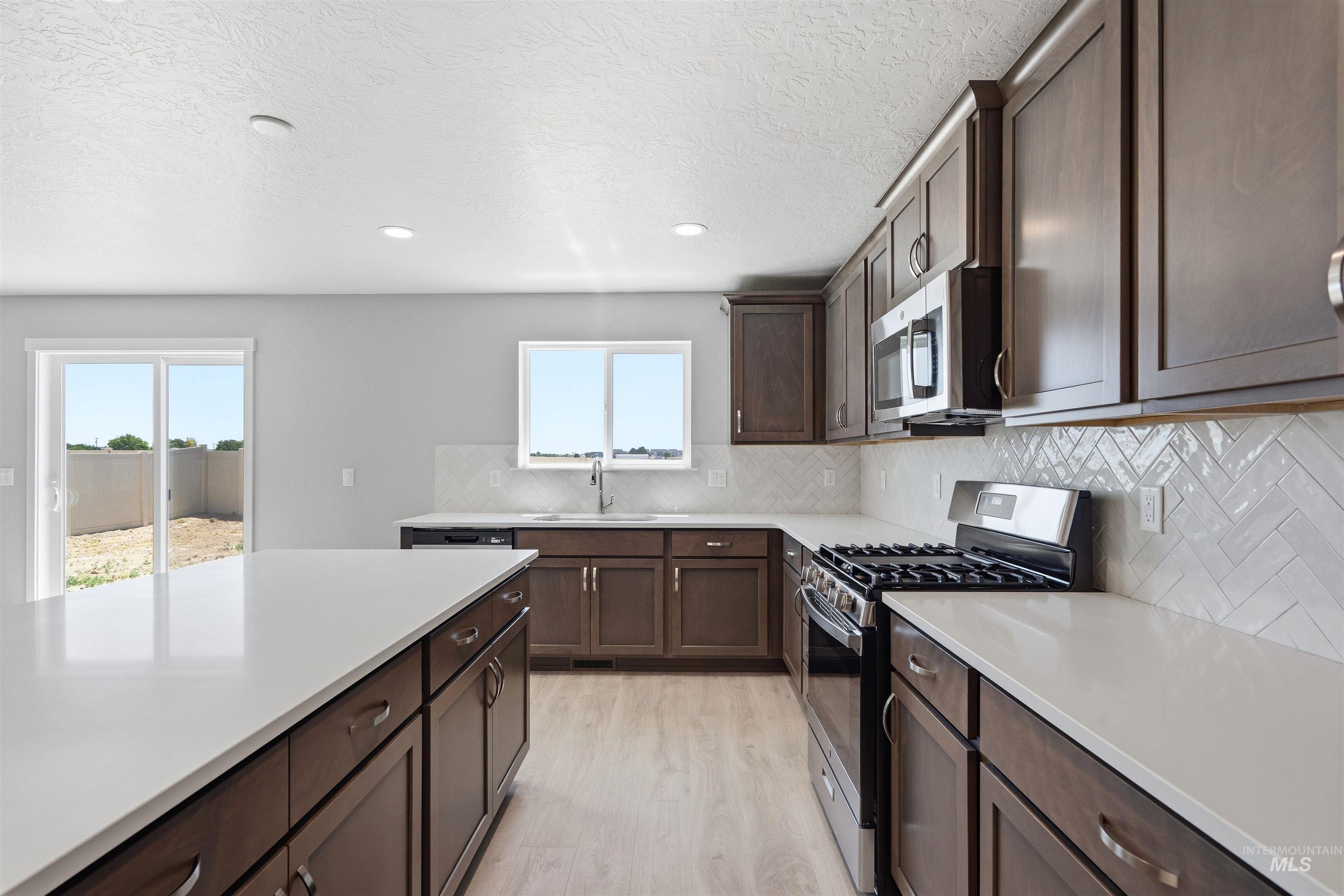 10199 Bellevue Ridge St, Nampa, Idaho 83687, 4 Bedrooms, 3.5 Bathrooms, Residential For Sale, Price $534,990,MLS 98974714