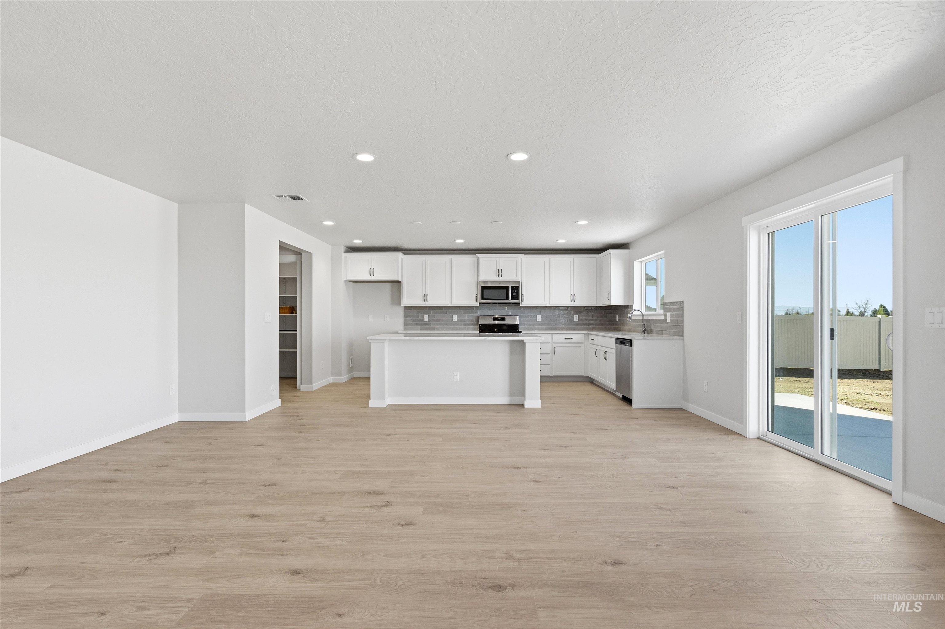 10199 Bellevue Ridge St, Nampa, Idaho 83687, 4 Bedrooms, 3.5 Bathrooms, Residential For Sale, Price $534,990,MLS 98974714