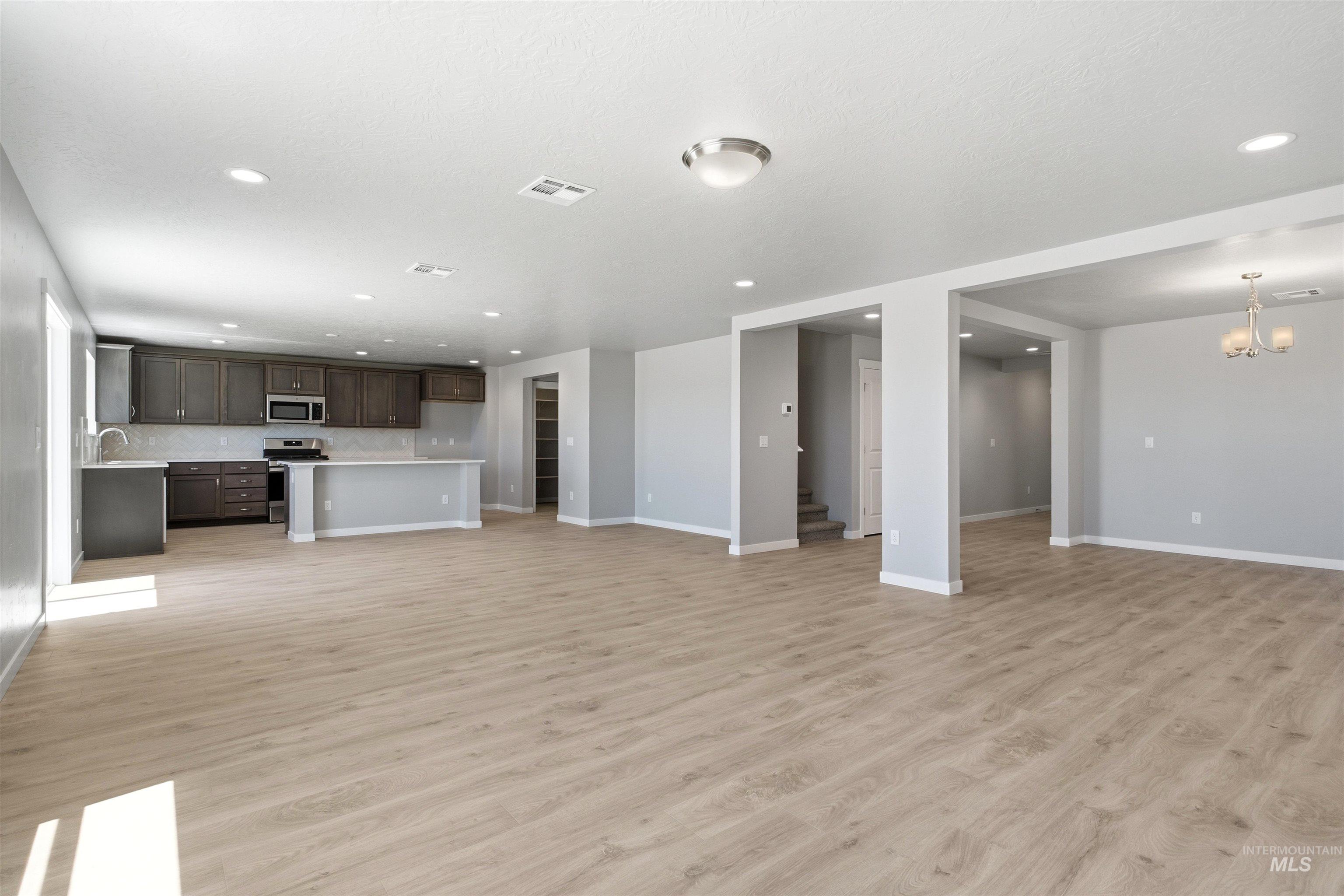 10199 Bellevue Ridge St, Nampa, Idaho 83687, 4 Bedrooms, 3.5 Bathrooms, Residential For Sale, Price $534,990,MLS 98974714