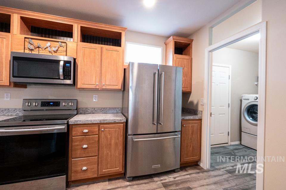 729 Liberty Lane, Emmett, Idaho 83617, 3 Bedrooms, 2 Bathrooms, Residential For Sale, Price $191,000,MLS 98974715