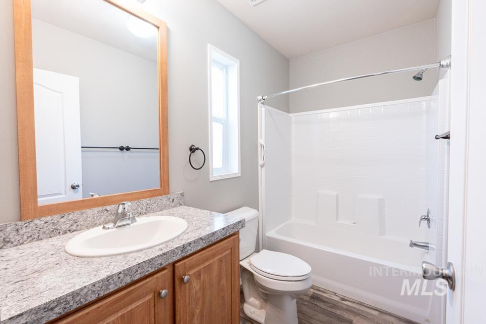 729 Liberty Lane, Emmett, Idaho 83617, 3 Bedrooms, 2 Bathrooms, Residential For Sale, Price $191,000,MLS 98974715