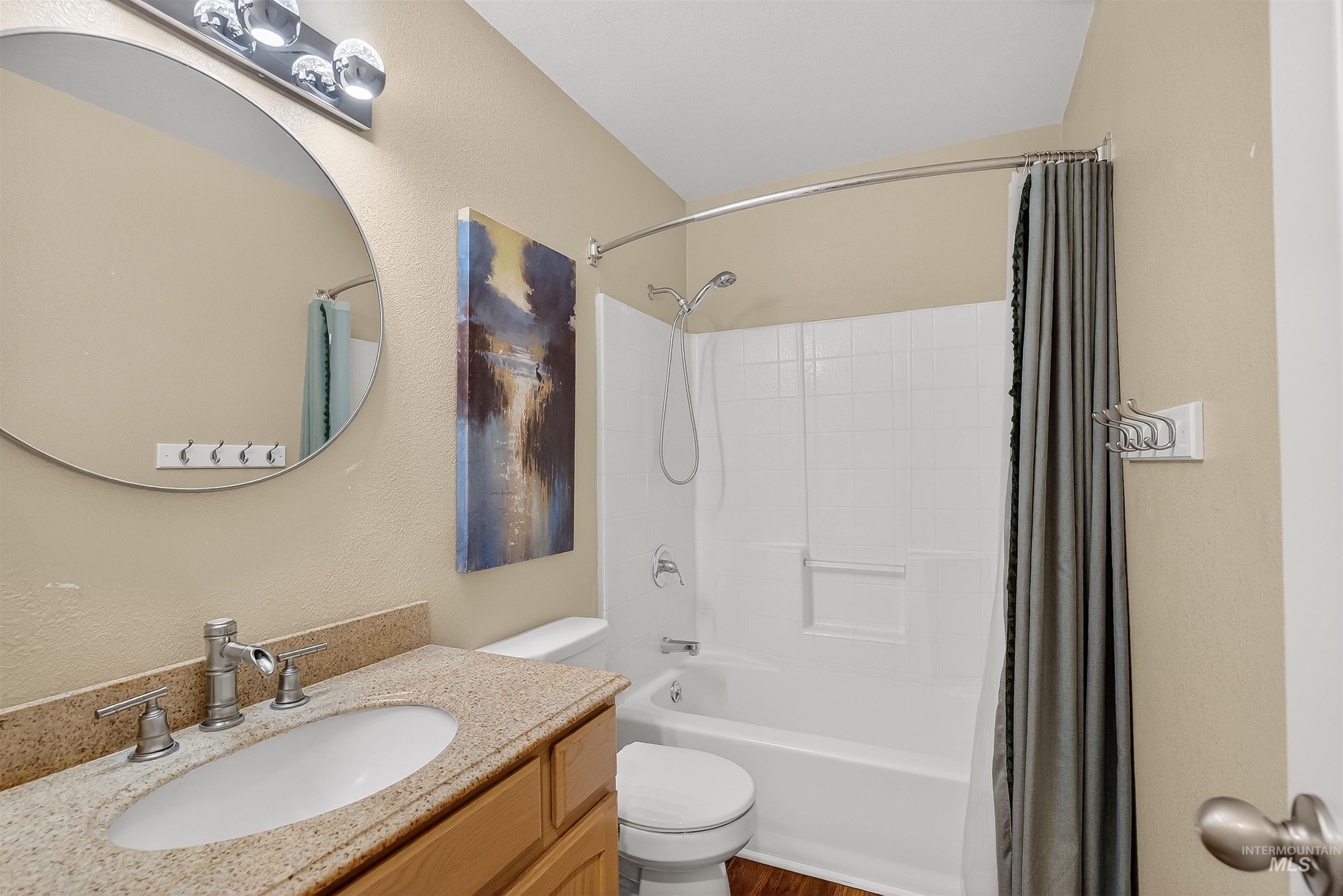 1612 Swallows Nest Loop, Clarkston, Washington 99403, 5 Bedrooms, 3 Bathrooms, Residential For Sale, Price $455,000,MLS 98974718