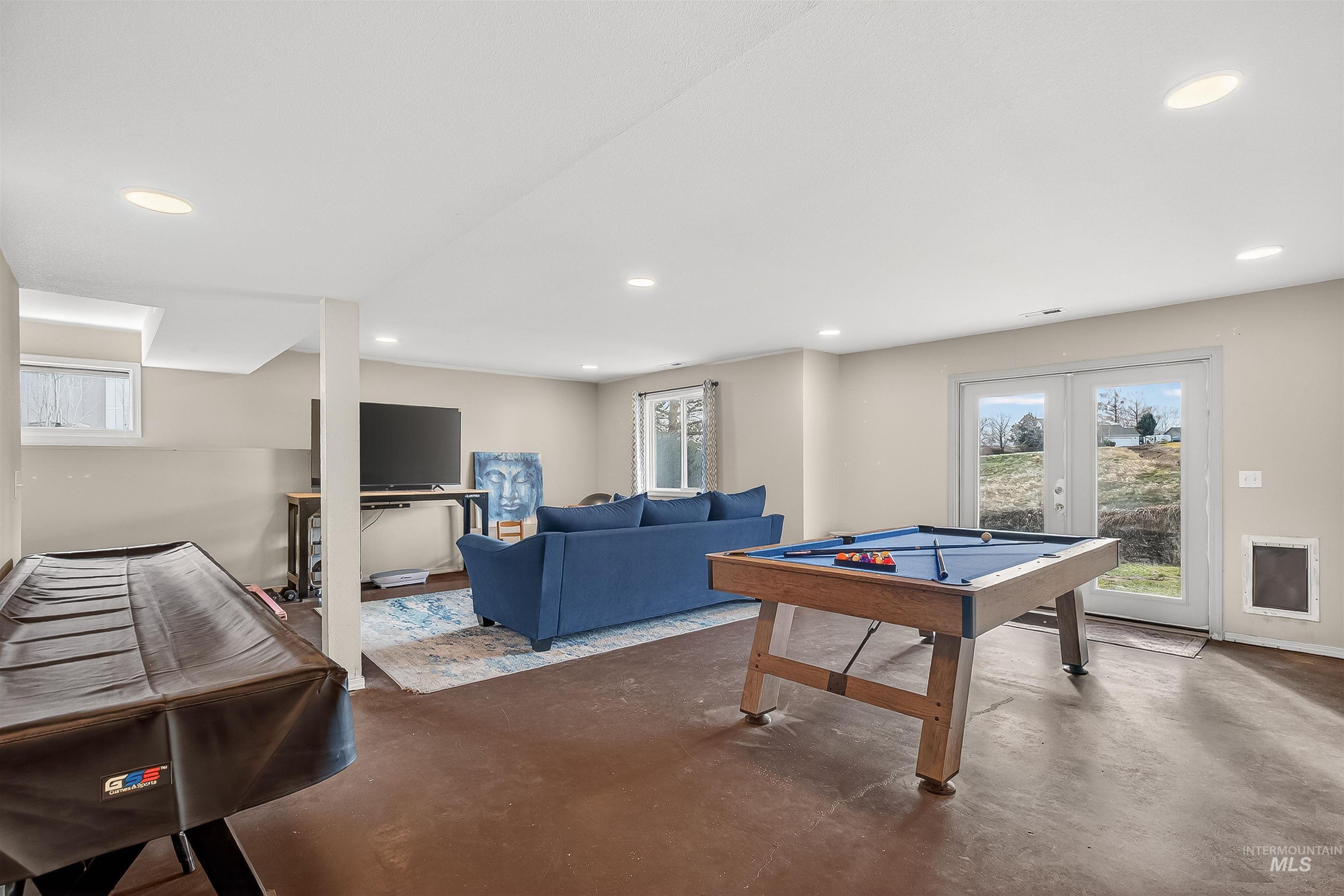 1612 Swallows Nest Loop, Clarkston, Washington 99403, 5 Bedrooms, 3 Bathrooms, Residential For Sale, Price $455,000,MLS 98974718