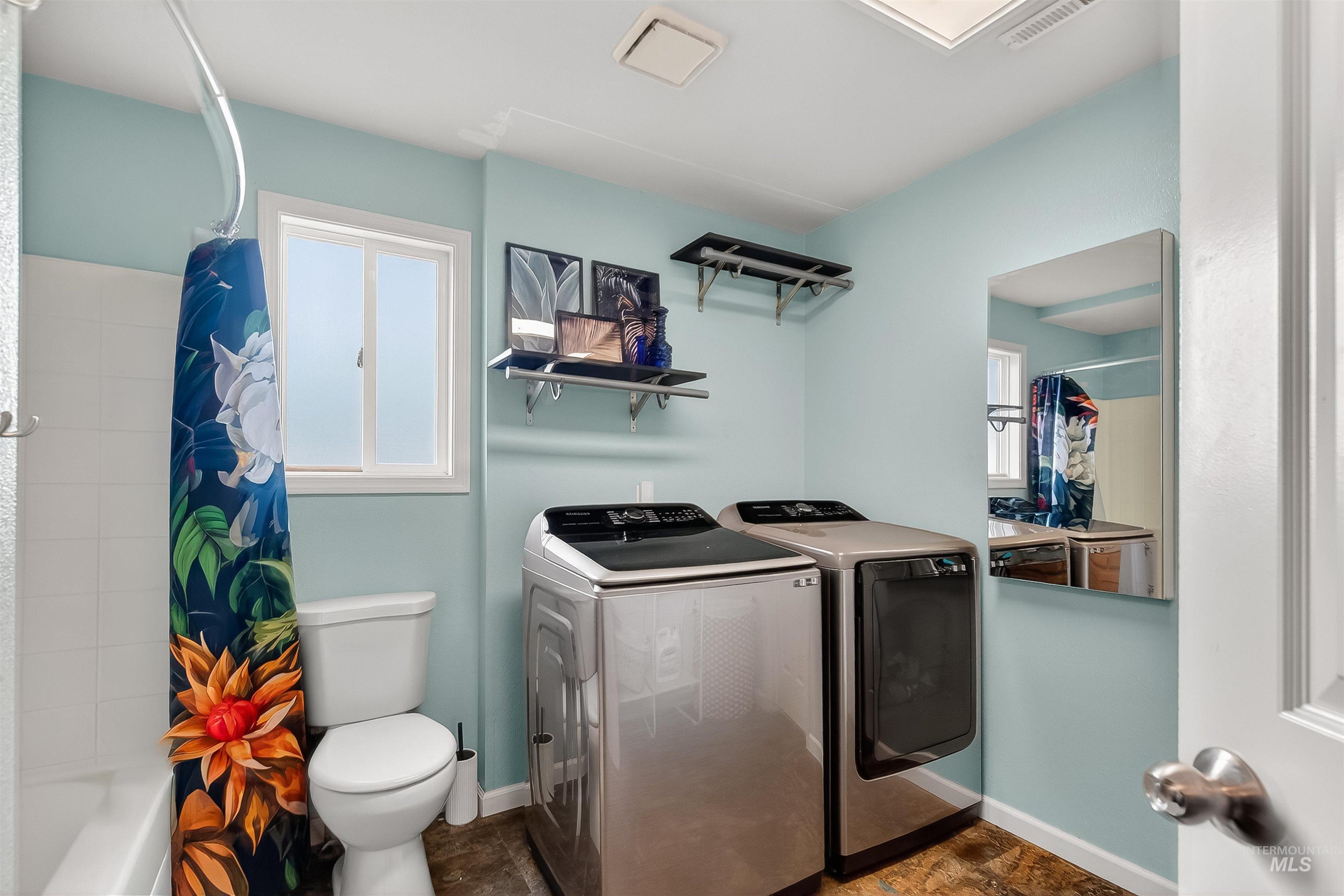 1612 Swallows Nest Loop, Clarkston, Washington 99403, 5 Bedrooms, 3 Bathrooms, Residential For Sale, Price $455,000,MLS 98974718