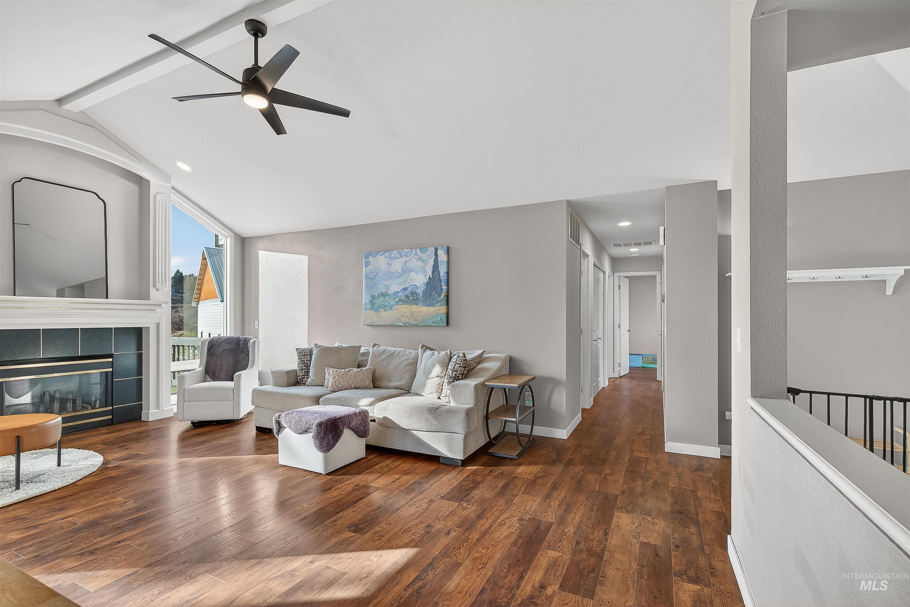 1612 Swallows Nest Loop, Clarkston, Washington 99403, 5 Bedrooms, 3 Bathrooms, Residential For Sale, Price $455,000,MLS 98974718