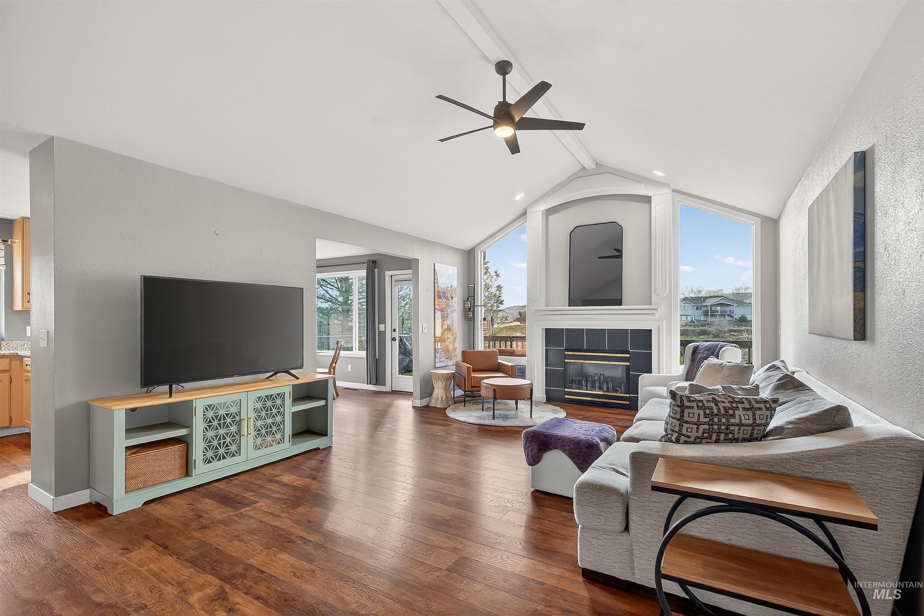 1612 Swallows Nest Loop, Clarkston, Washington 99403, 5 Bedrooms, 3 Bathrooms, Residential For Sale, Price $455,000,MLS 98974718