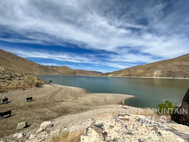 32214 Snake River Rd, Huntington, Oregon 97907, Land For Sale, Price $289,000,MLS 98974721