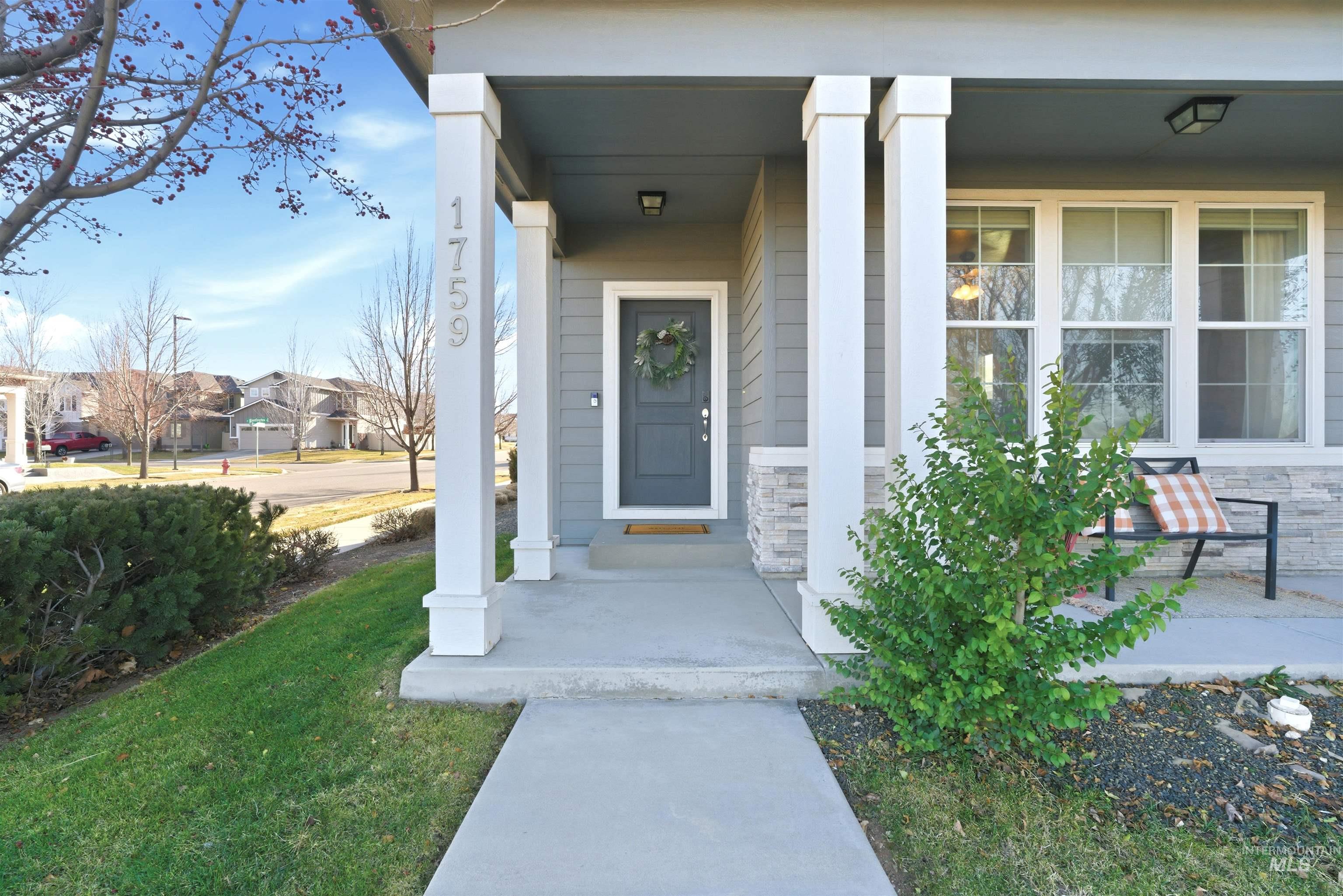 1759 W American Fork, Meridian, Idaho 83642, 3 Bedrooms, 2.5 Bathrooms, Residential For Sale, Price $425,000,MLS 98974723