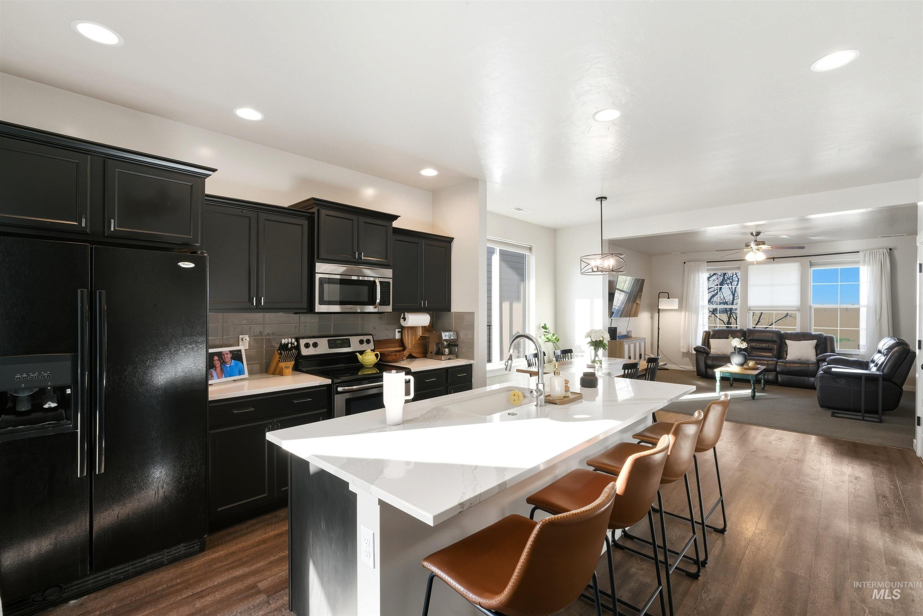 1759 W American Fork, Meridian, Idaho 83642, 3 Bedrooms, 2.5 Bathrooms, Residential For Sale, Price $425,000,MLS 98974723