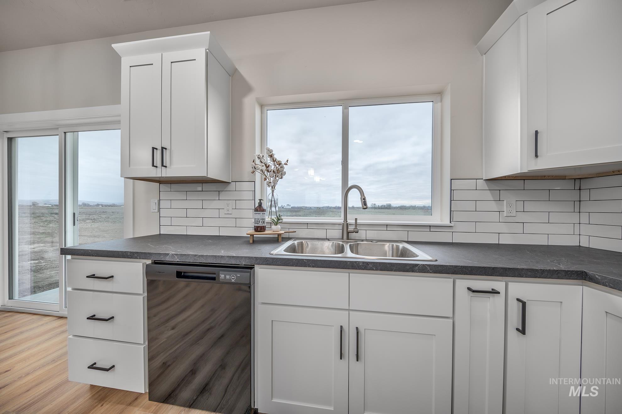 1367 Hansen Road, Weiser, Idaho 83672, 3 Bedrooms, 2 Bathrooms, Residential For Sale, Price $499,000,MLS 98974725