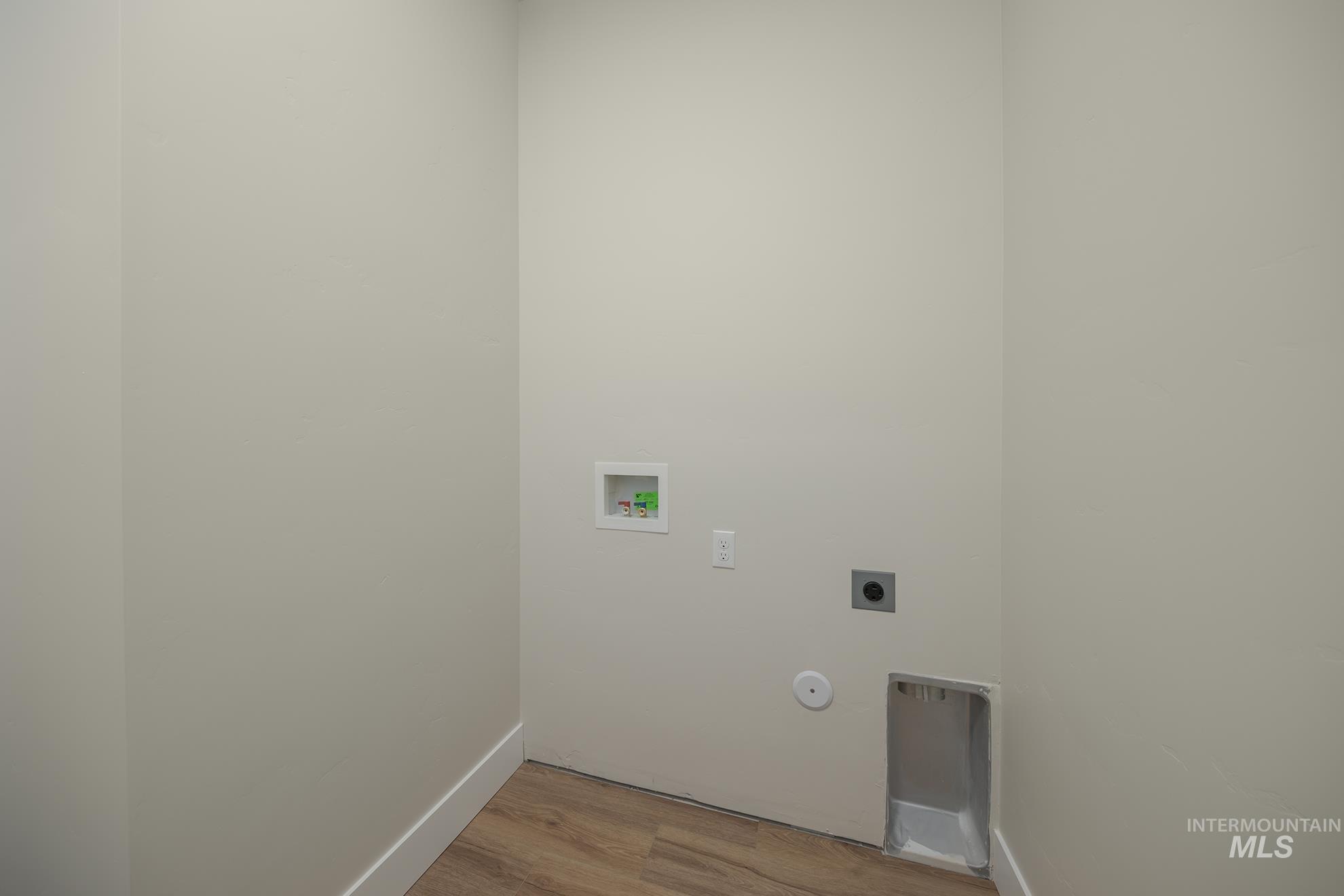 1367 Hansen Road, Weiser, Idaho 83672, 3 Bedrooms, 2 Bathrooms, Residential For Sale, Price $499,000,MLS 98974725