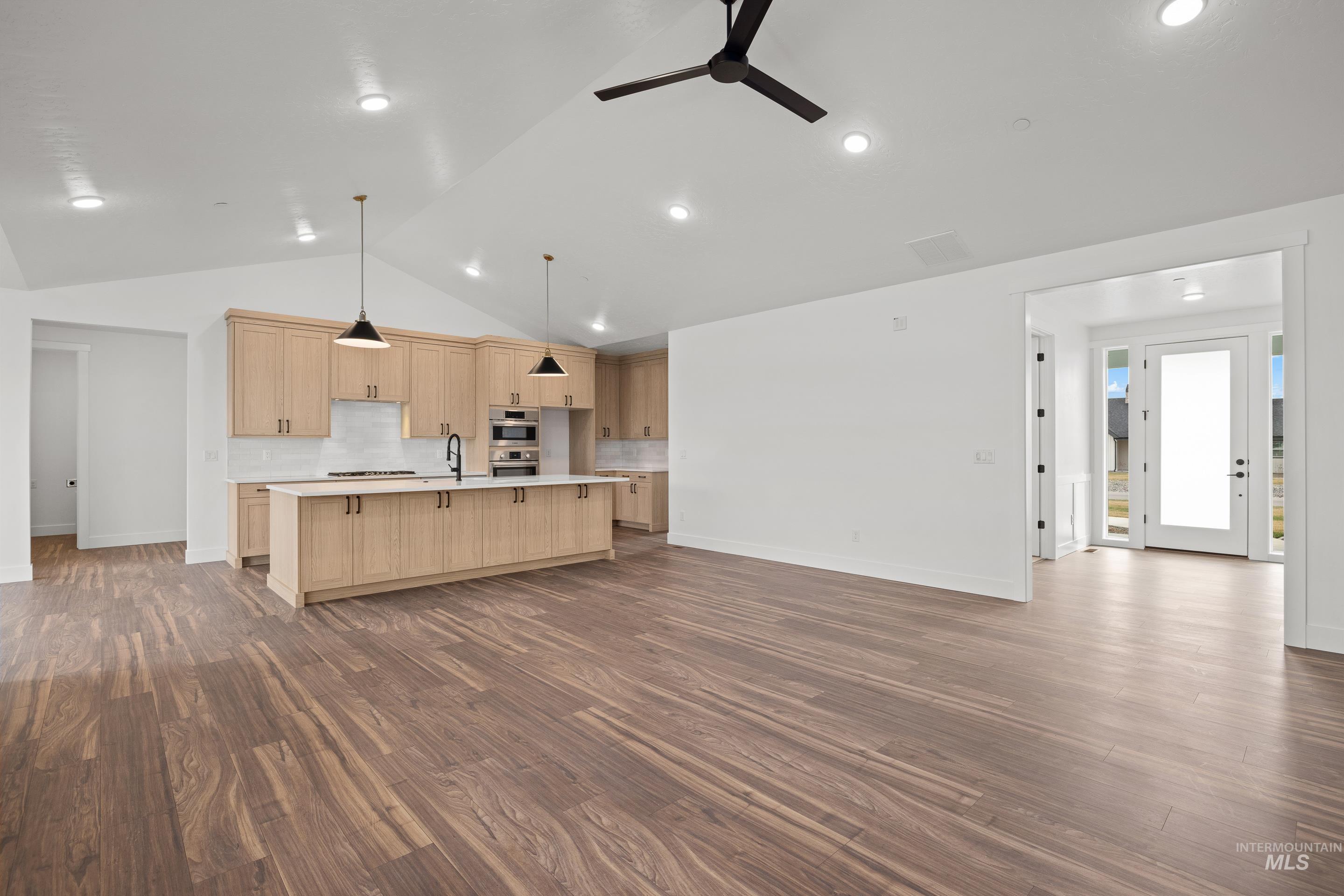 15280 Juniperwood Drive, Caldwell, Idaho 83607, 4 Bedrooms, 2.5 Bathrooms, Residential For Sale, Price $1,025,000,MLS 98974726