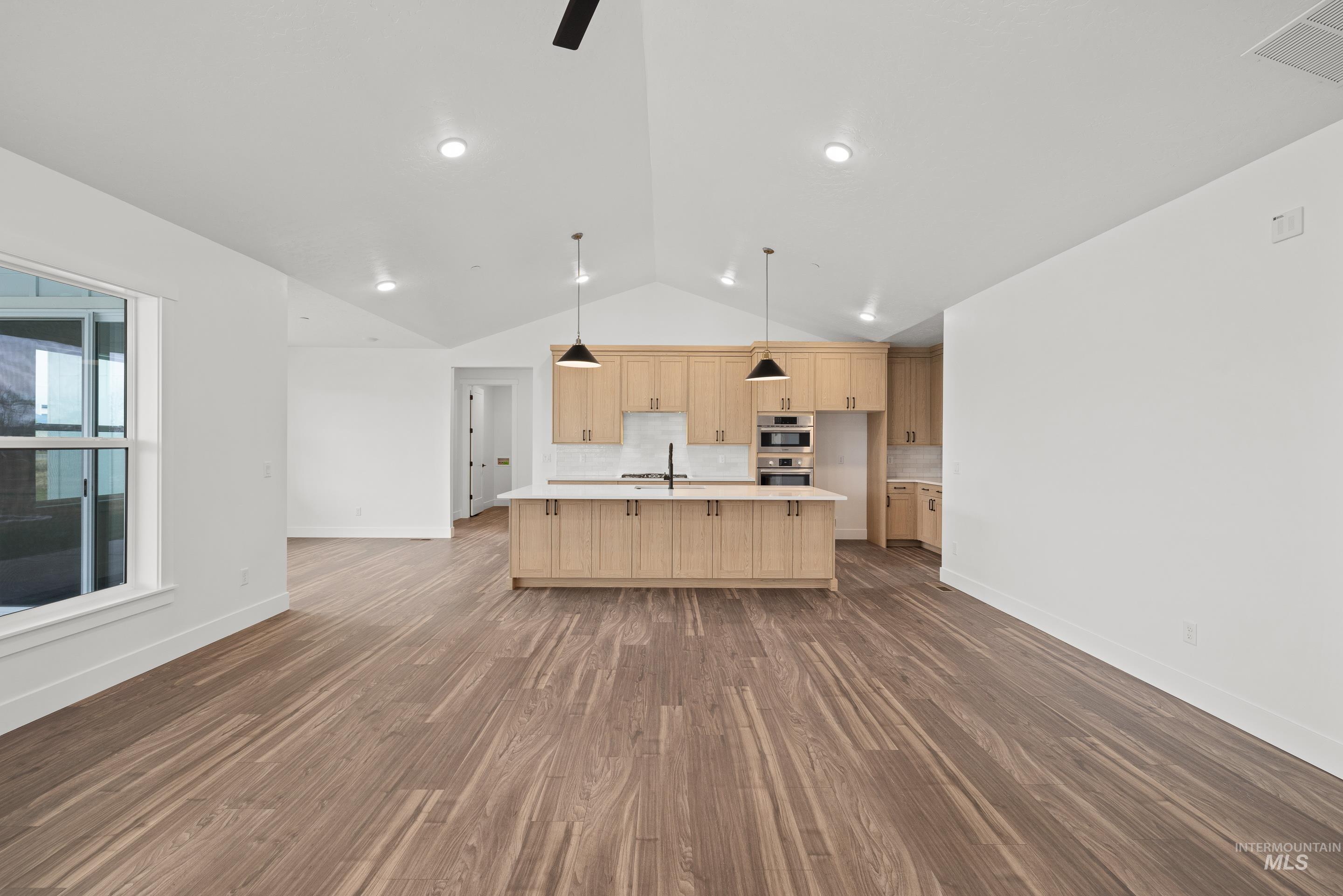 15280 Juniperwood Drive, Caldwell, Idaho 83607, 4 Bedrooms, 2.5 Bathrooms, Residential For Sale, Price $1,025,000,MLS 98974726