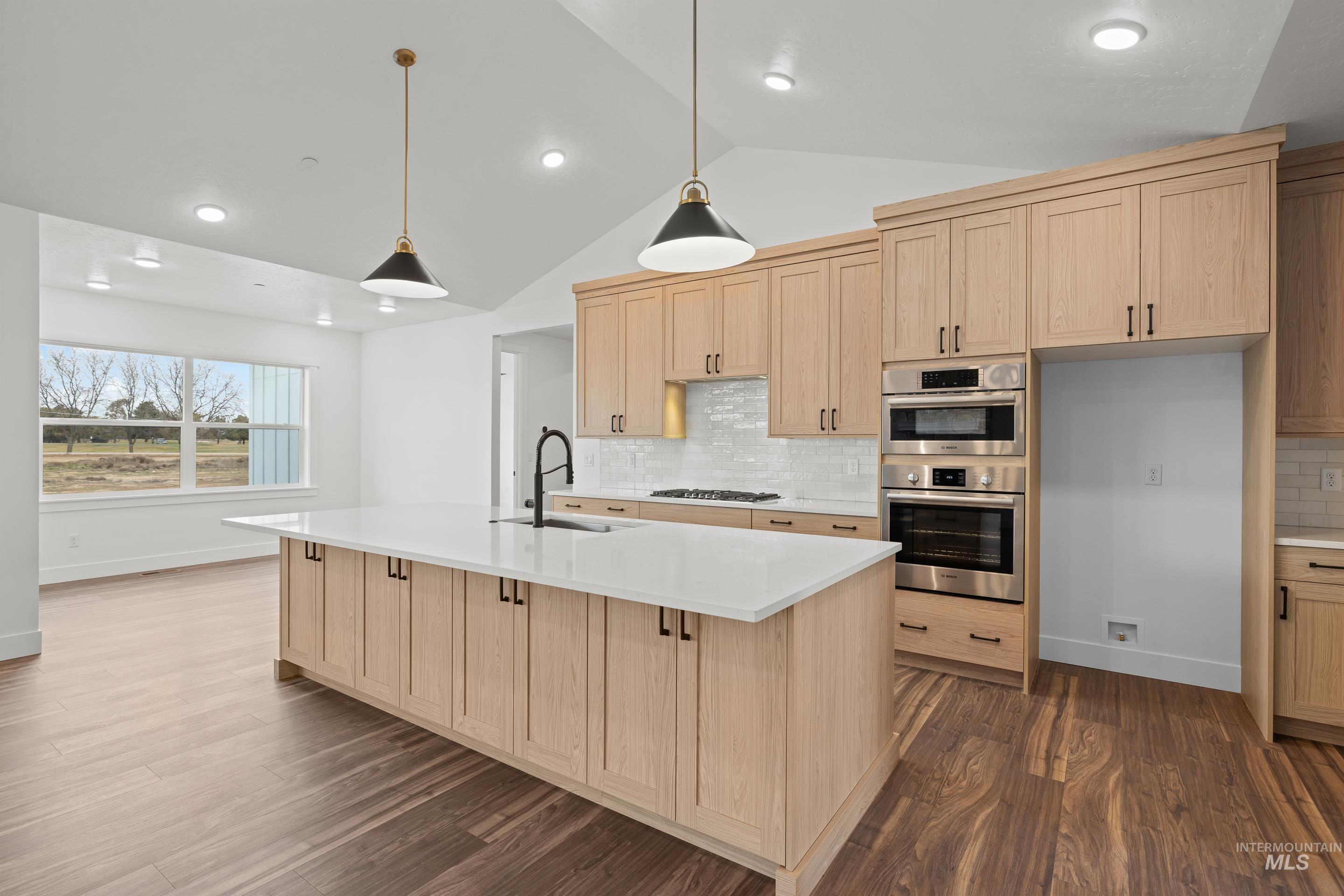 15280 Juniperwood Drive, Caldwell, Idaho 83607, 4 Bedrooms, 2.5 Bathrooms, Residential For Sale, Price $1,025,000,MLS 98974726