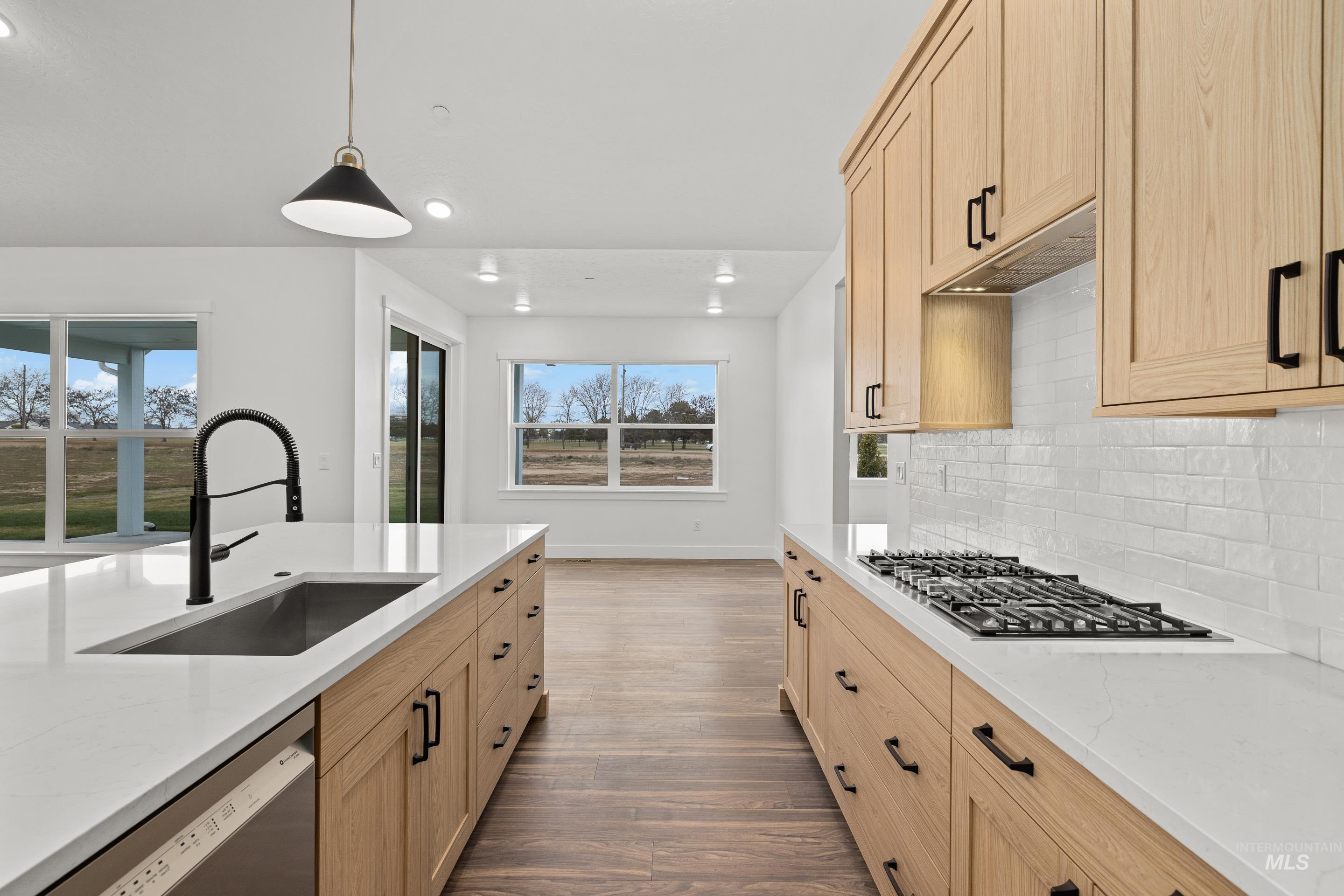 15280 Juniperwood Drive, Caldwell, Idaho 83607, 4 Bedrooms, 2.5 Bathrooms, Residential For Sale, Price $1,025,000,MLS 98974726