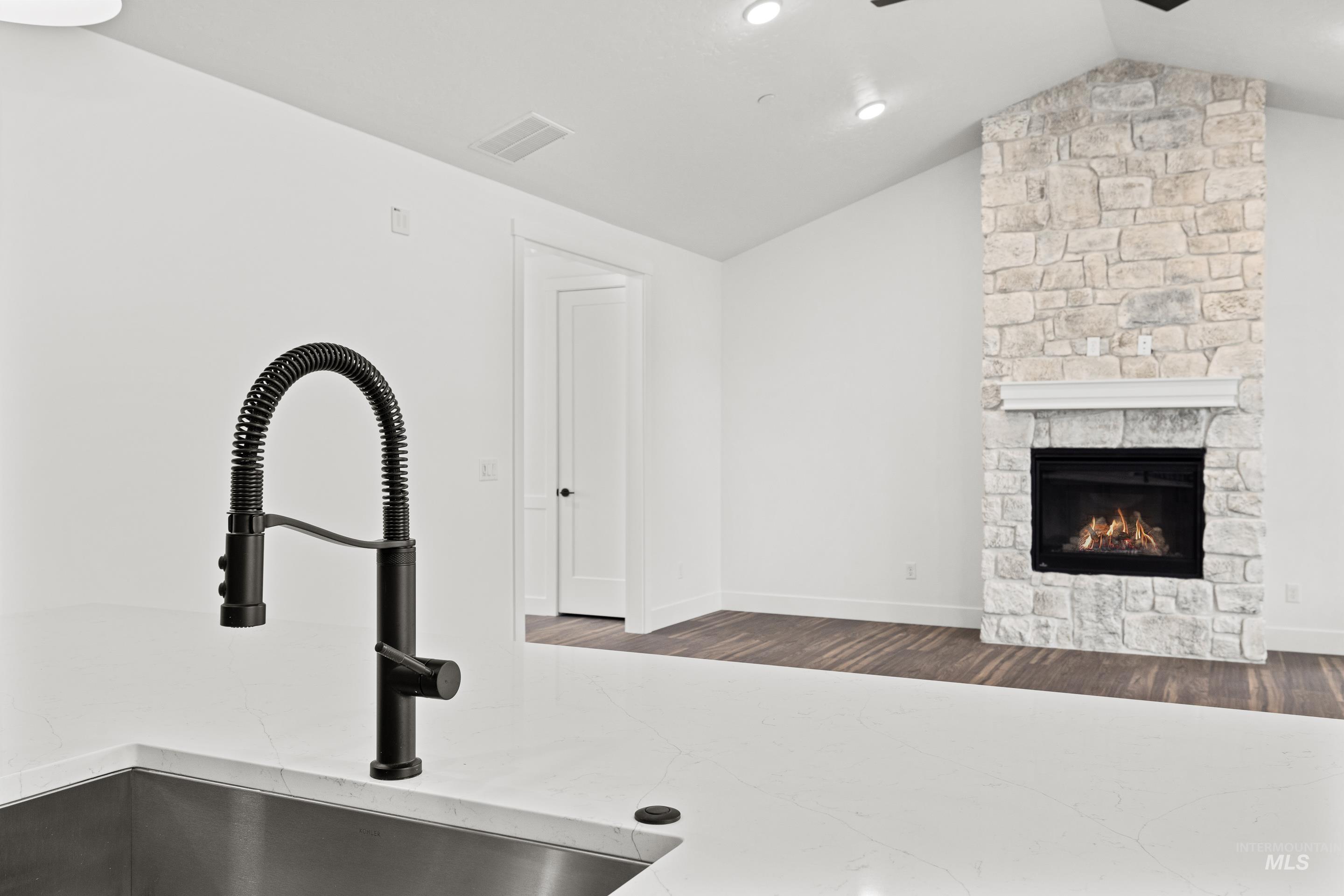 15280 Juniperwood Drive, Caldwell, Idaho 83607, 4 Bedrooms, 2.5 Bathrooms, Residential For Sale, Price $1,025,000,MLS 98974726