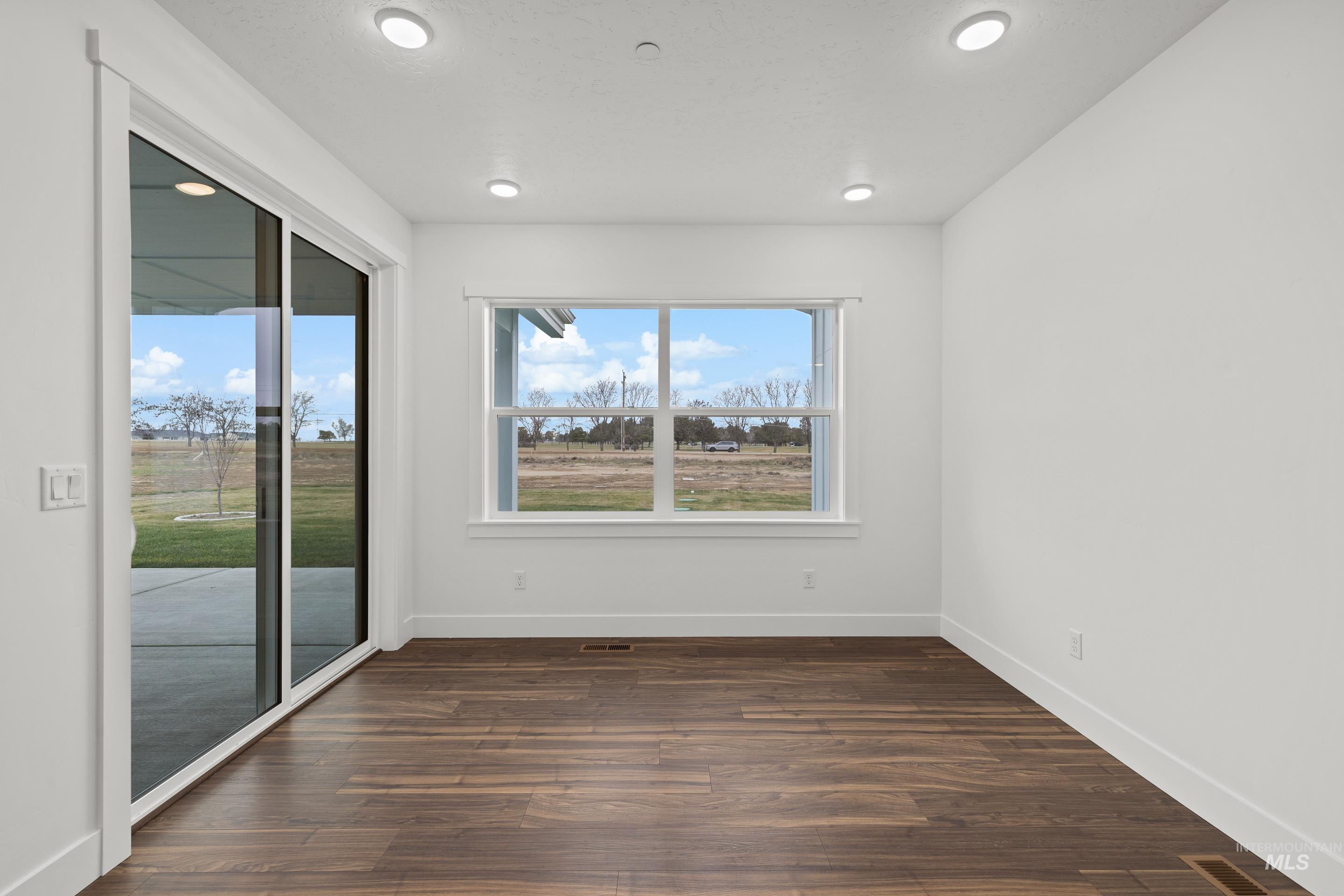 15280 Juniperwood Drive, Caldwell, Idaho 83607, 4 Bedrooms, 2.5 Bathrooms, Residential For Sale, Price $1,025,000,MLS 98974726