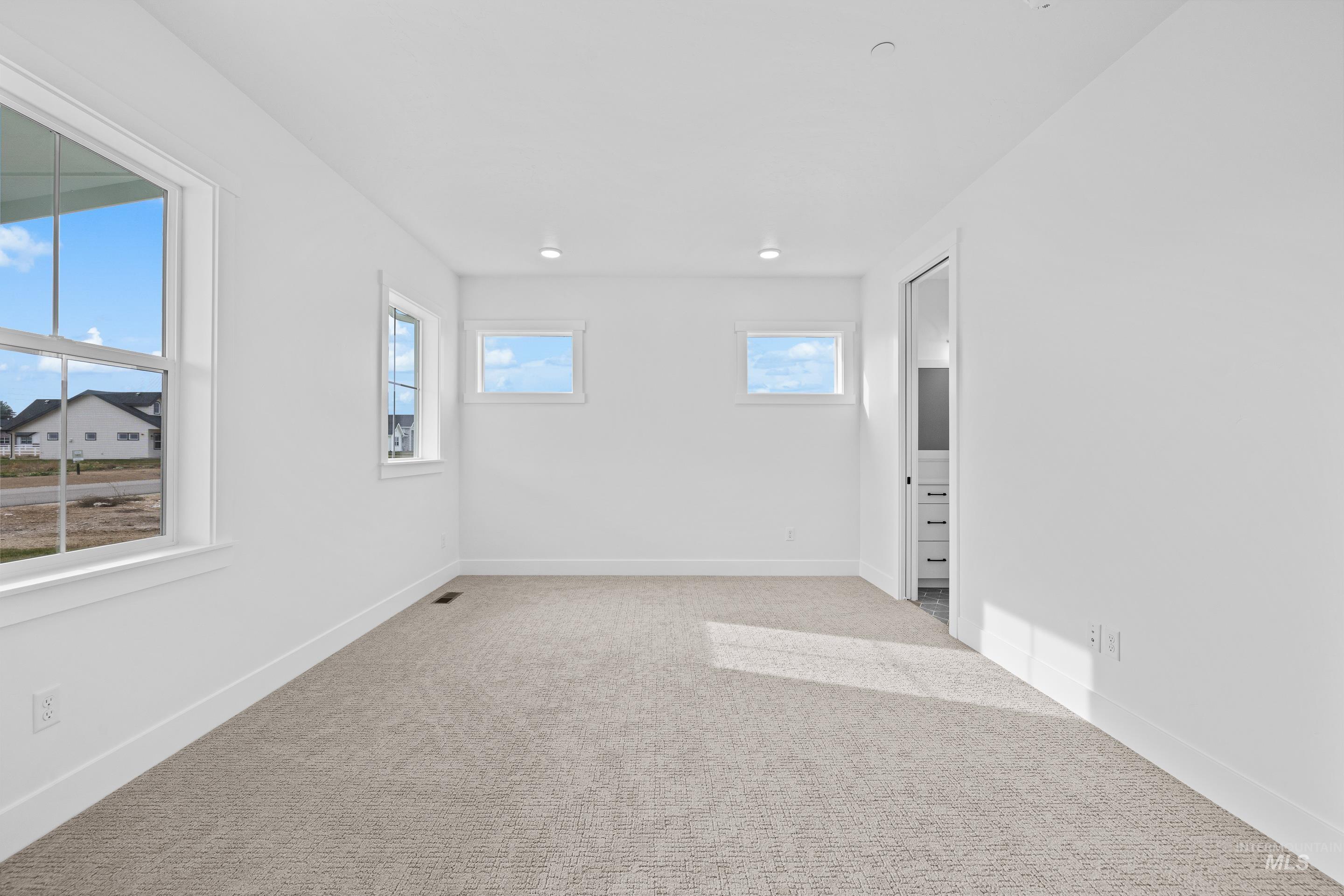 15280 Juniperwood Drive, Caldwell, Idaho 83607, 4 Bedrooms, 2.5 Bathrooms, Residential For Sale, Price $1,025,000,MLS 98974726