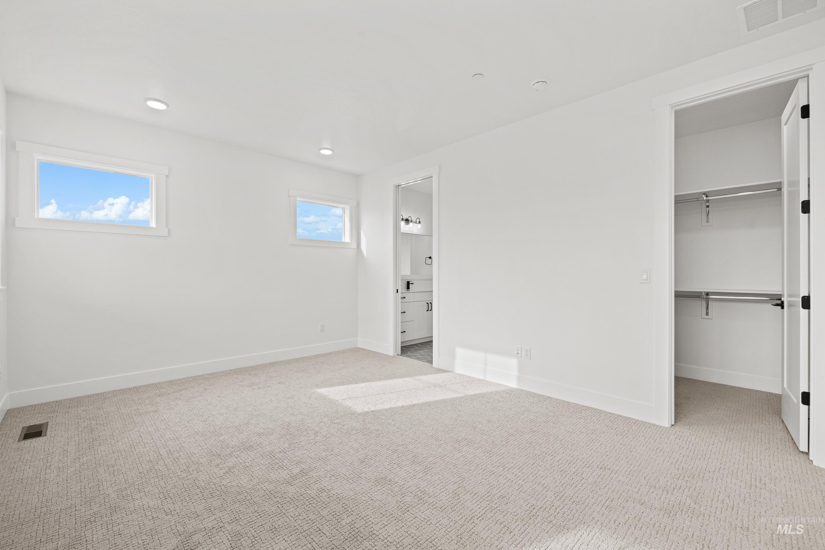 15280 Juniperwood Drive, Caldwell, Idaho 83607, 4 Bedrooms, 2.5 Bathrooms, Residential For Sale, Price $1,025,000,MLS 98974726