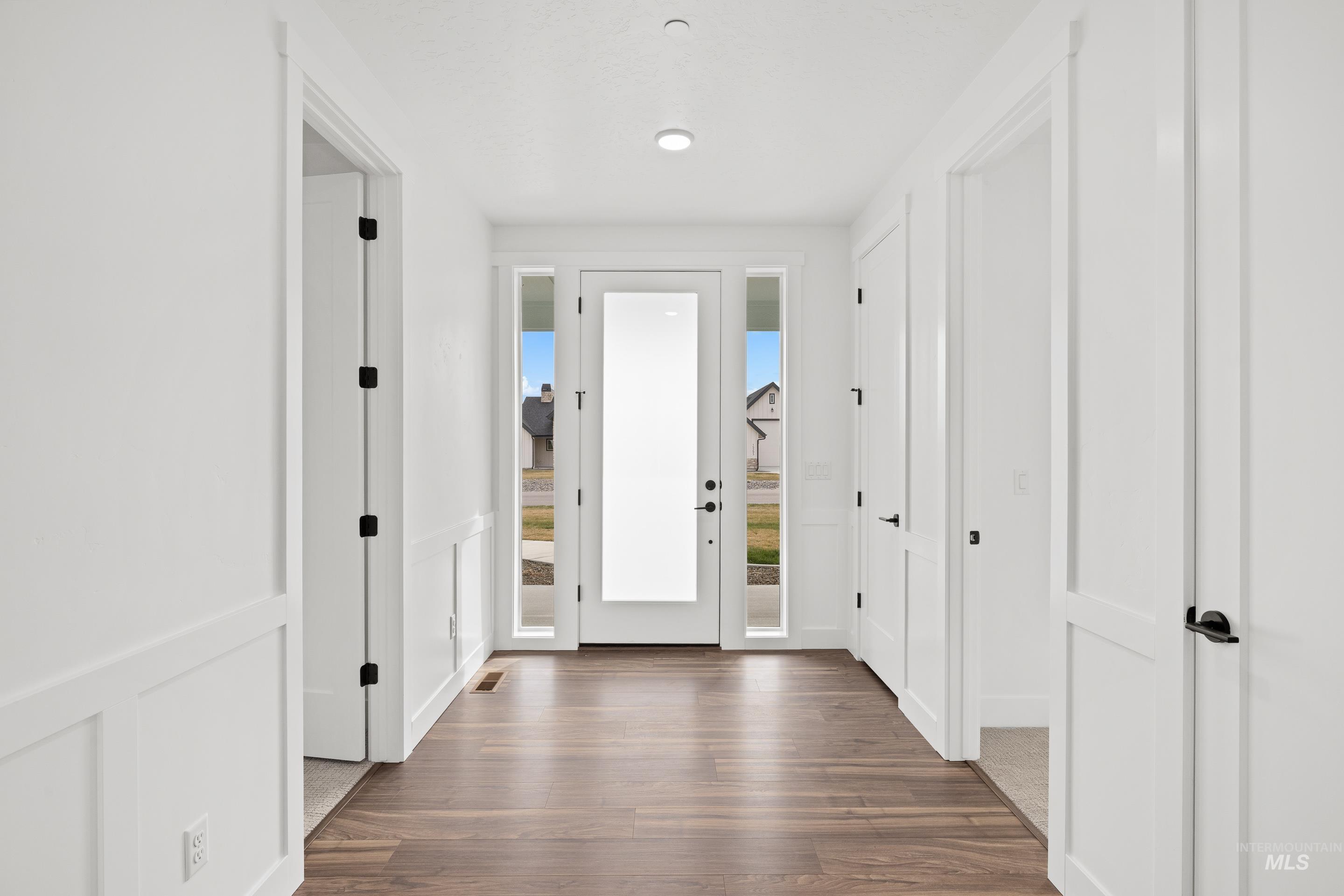 15280 Juniperwood Drive, Caldwell, Idaho 83607, 4 Bedrooms, 2.5 Bathrooms, Residential For Sale, Price $1,025,000,MLS 98974726