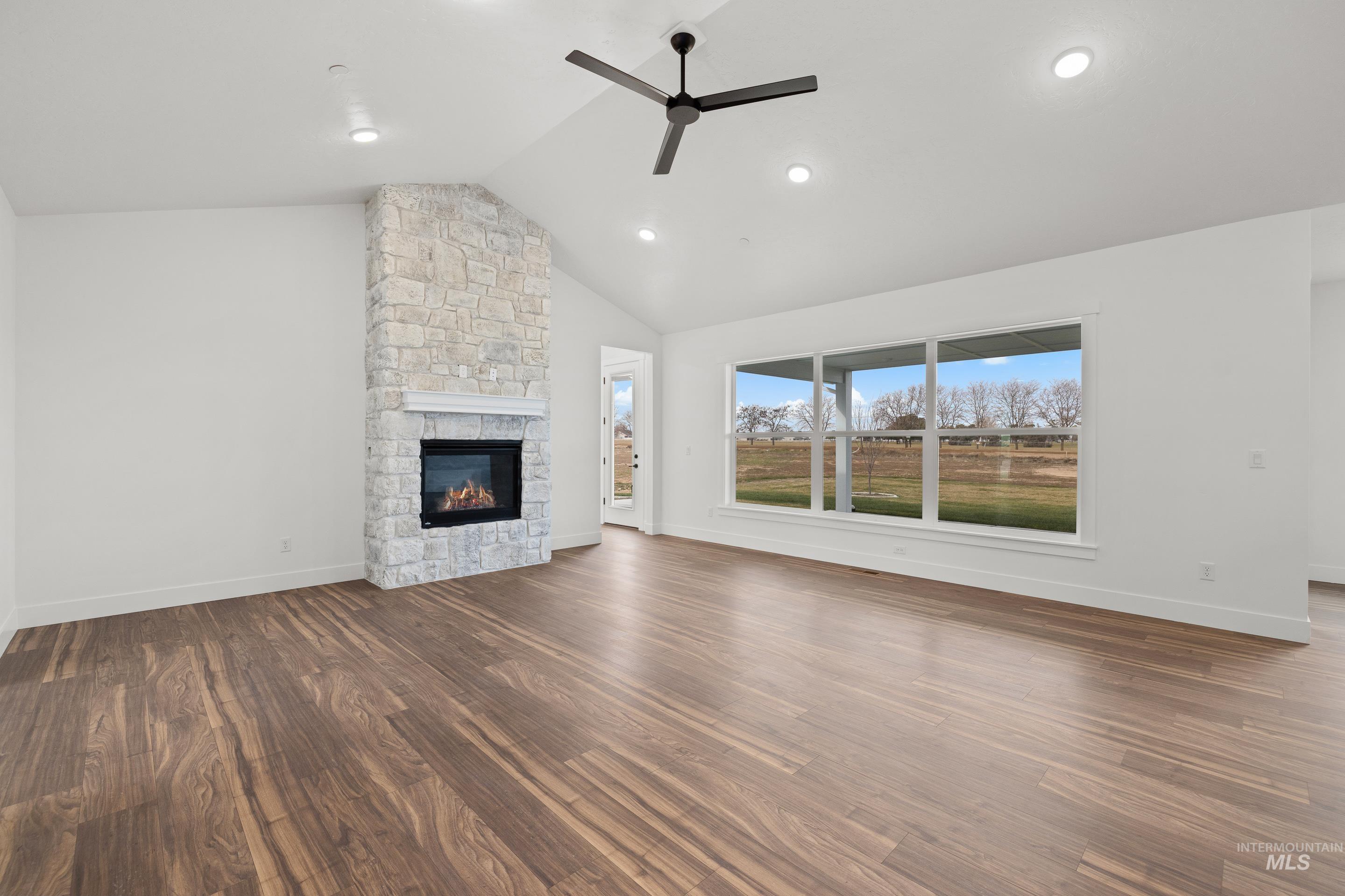 15280 Juniperwood Drive, Caldwell, Idaho 83607, 4 Bedrooms, 2.5 Bathrooms, Residential For Sale, Price $1,025,000,MLS 98974726