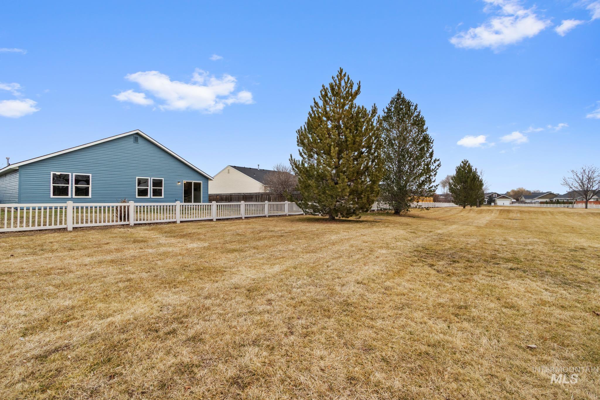 12753 Cultivator St, Caldwell, Idaho 83607, 4 Bedrooms, 2 Bathrooms, Residential For Sale, Price $370,000,MLS 98974727