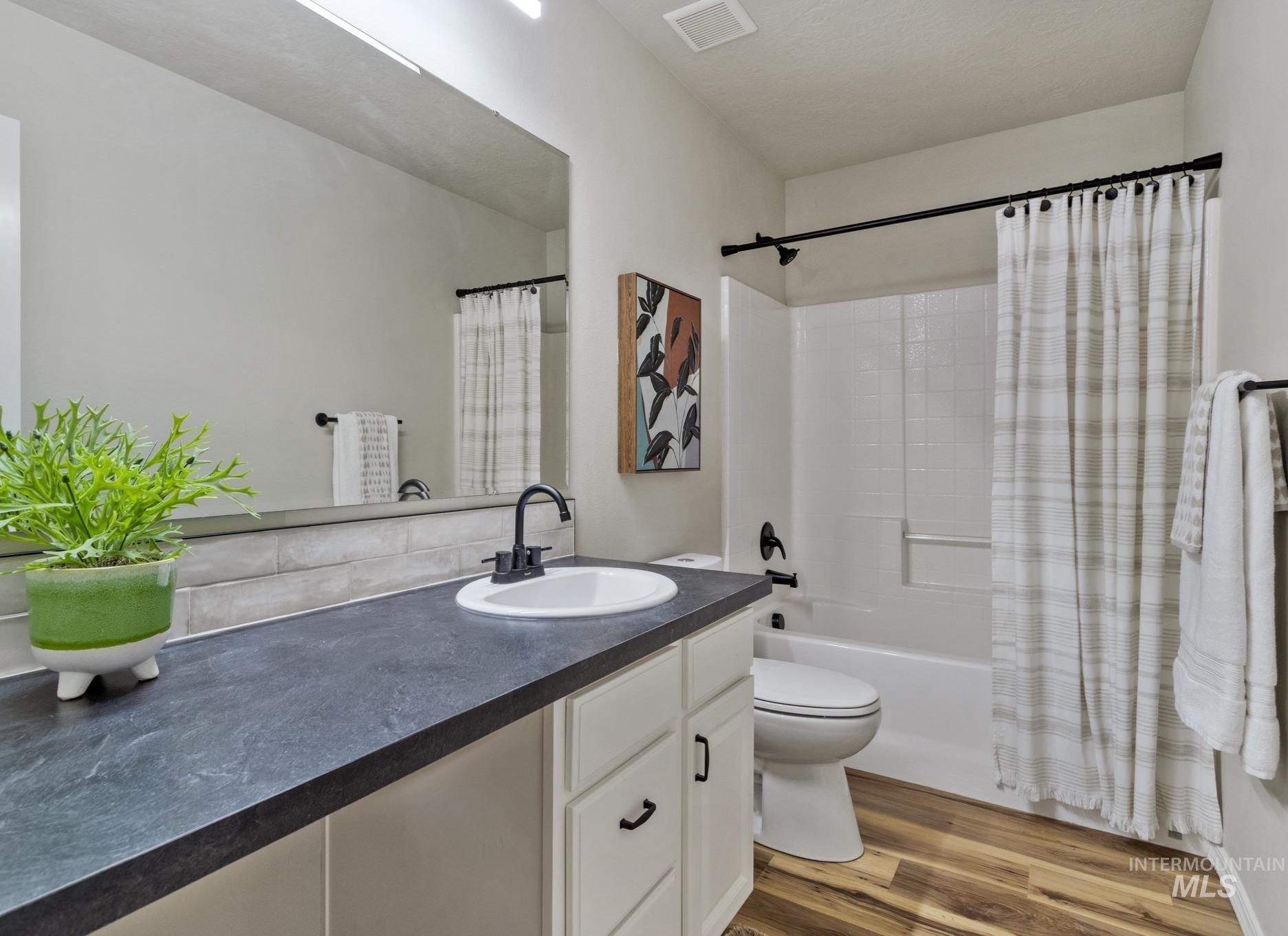 12753 Cultivator St, Caldwell, Idaho 83607, 4 Bedrooms, 2 Bathrooms, Residential For Sale, Price $370,000,MLS 98974727