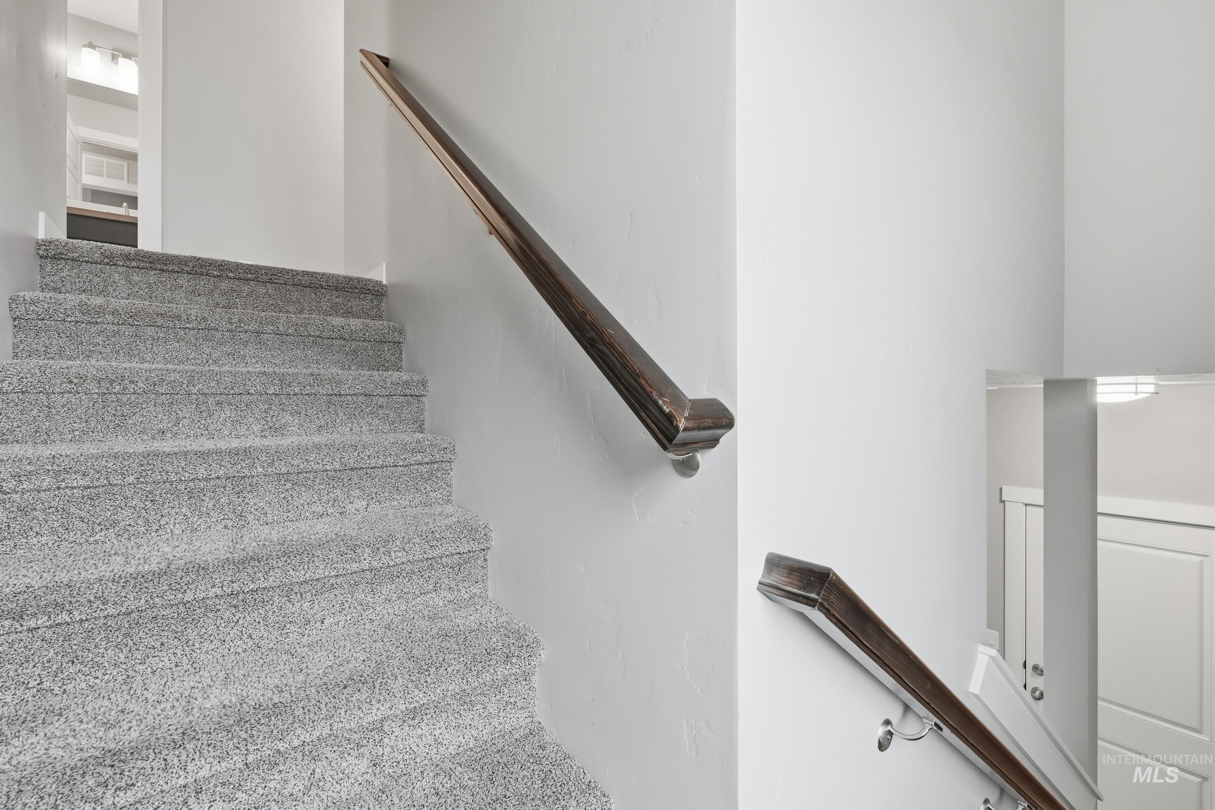 1097 N World Cup Ln, Eagle, Idaho 83616, 3 Bedrooms, 2.5 Bathrooms, Residential For Sale, Price $419,000,MLS 98974729