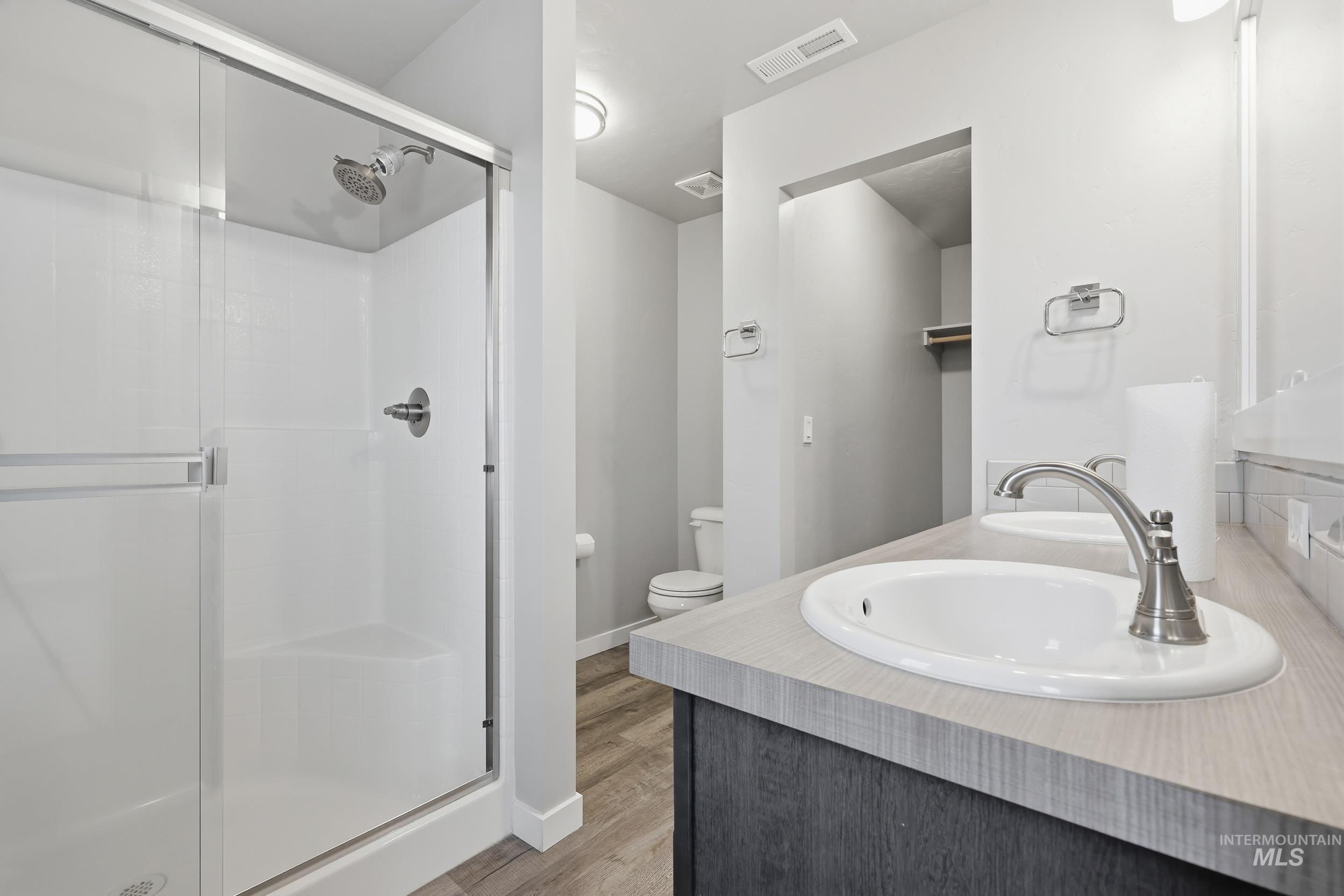 1097 N World Cup Ln, Eagle, Idaho 83616, 3 Bedrooms, 2.5 Bathrooms, Residential For Sale, Price $419,000, 98974729