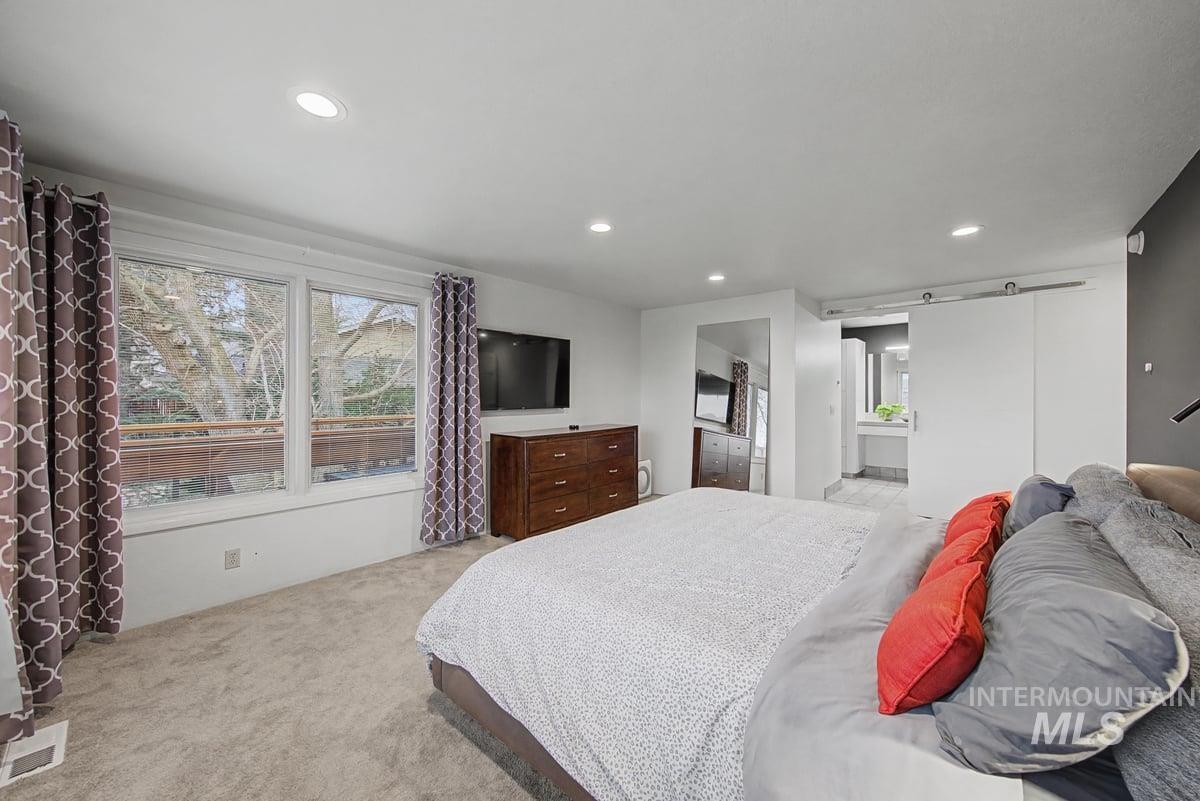 555 E Braemere Drive, Boise, Idaho 83702-000, 4 Bedrooms, 2.5 Bathrooms, Residential For Sale, Price $1,295,000,MLS 98974734