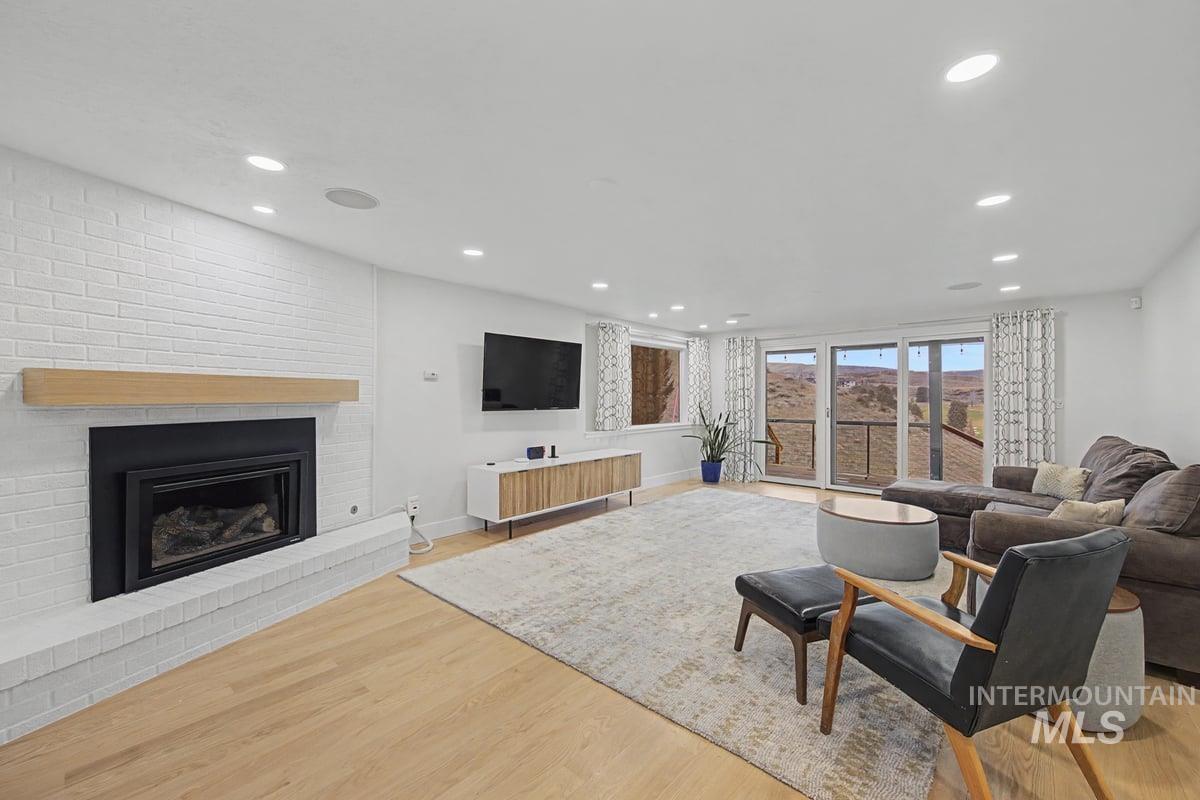 555 E Braemere Drive, Boise, Idaho 83702-000, 4 Bedrooms, 2.5 Bathrooms, Residential For Sale, Price $1,295,000,MLS 98974734