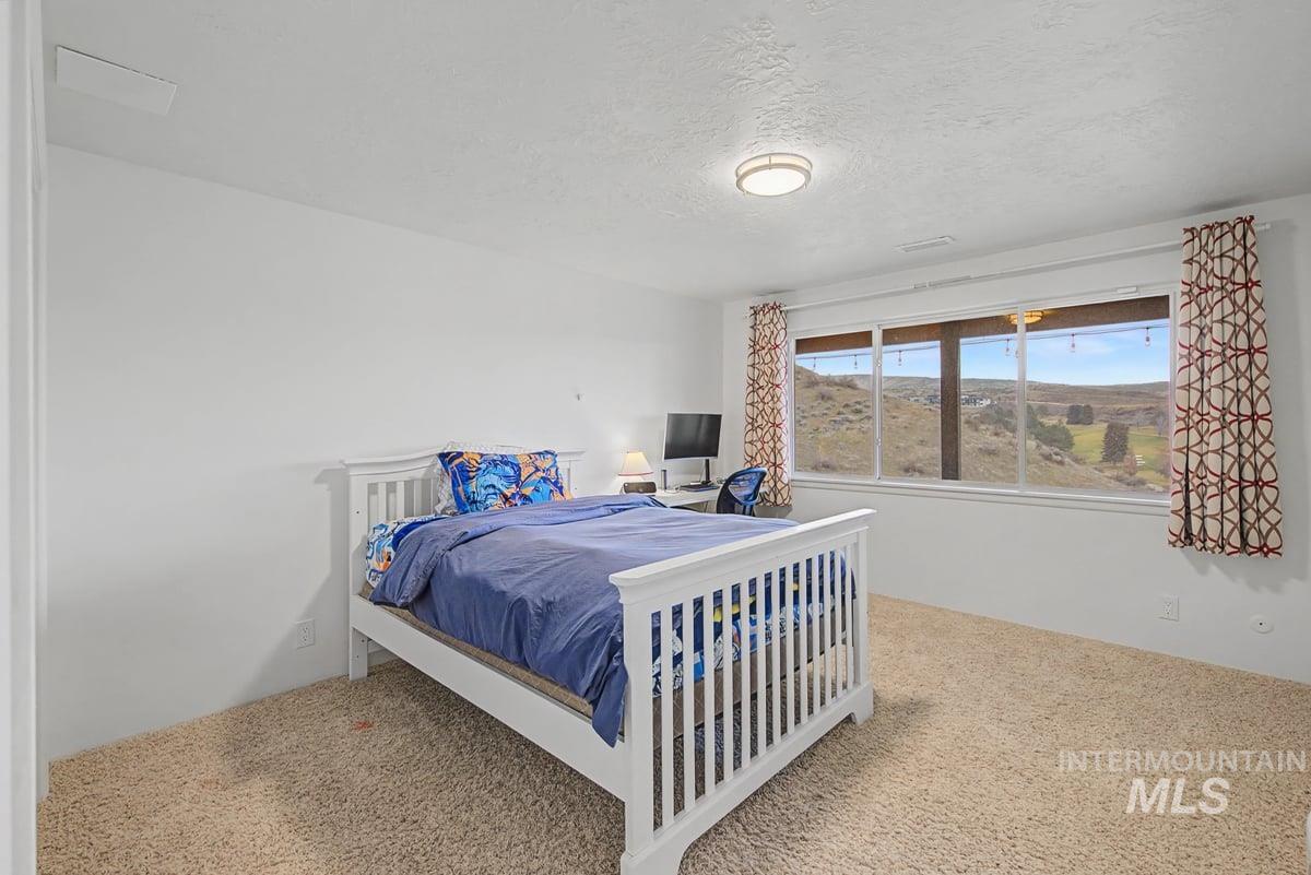 555 E Braemere Drive, Boise, Idaho 83702-000, 4 Bedrooms, 2.5 Bathrooms, Residential For Sale, Price $1,295,000,MLS 98974734