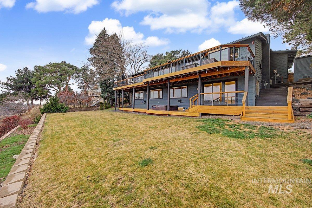 555 E Braemere Drive, Boise, Idaho 83702-000, 4 Bedrooms, 2.5 Bathrooms, Residential For Sale, Price $1,295,000,MLS 98974734