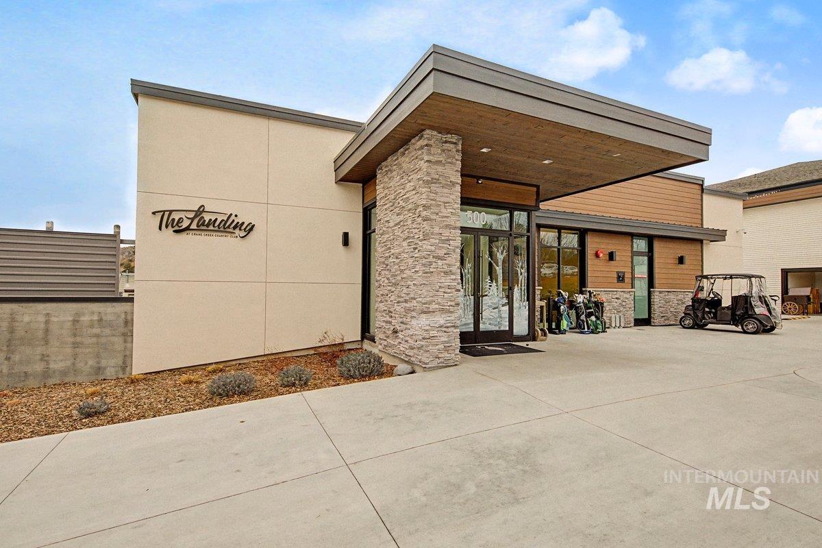 555 E Braemere Drive, Boise, Idaho 83702-000, 4 Bedrooms, 2.5 Bathrooms, Residential For Sale, Price $1,295,000,MLS 98974734