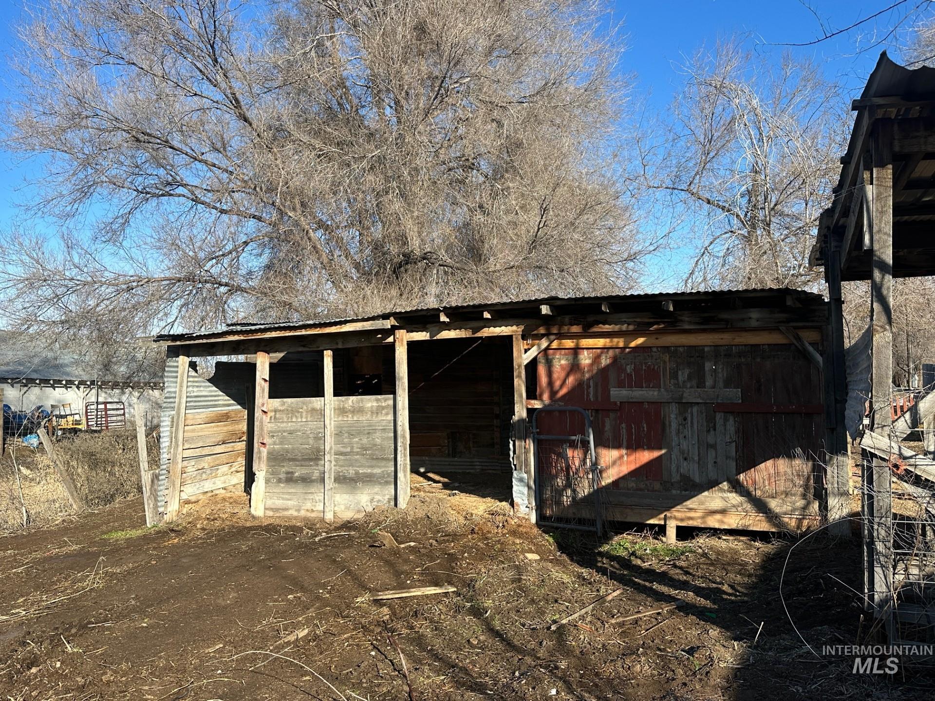 3915 Highway 30, New Plymouth, Idaho 83655, 2 Bedrooms, 1.5 Bathrooms, Residential For Sale, Price $119,000,MLS 98974737