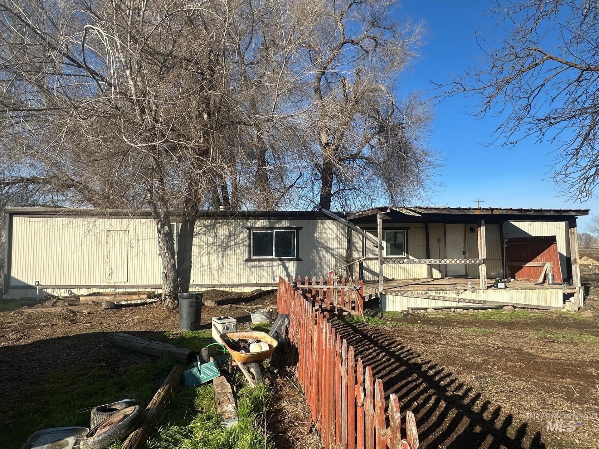 3915 Highway 30, New Plymouth, Idaho 83655, 2 Bedrooms, 1.5 Bathrooms, Residential For Sale, Price $119,000,MLS 98974737