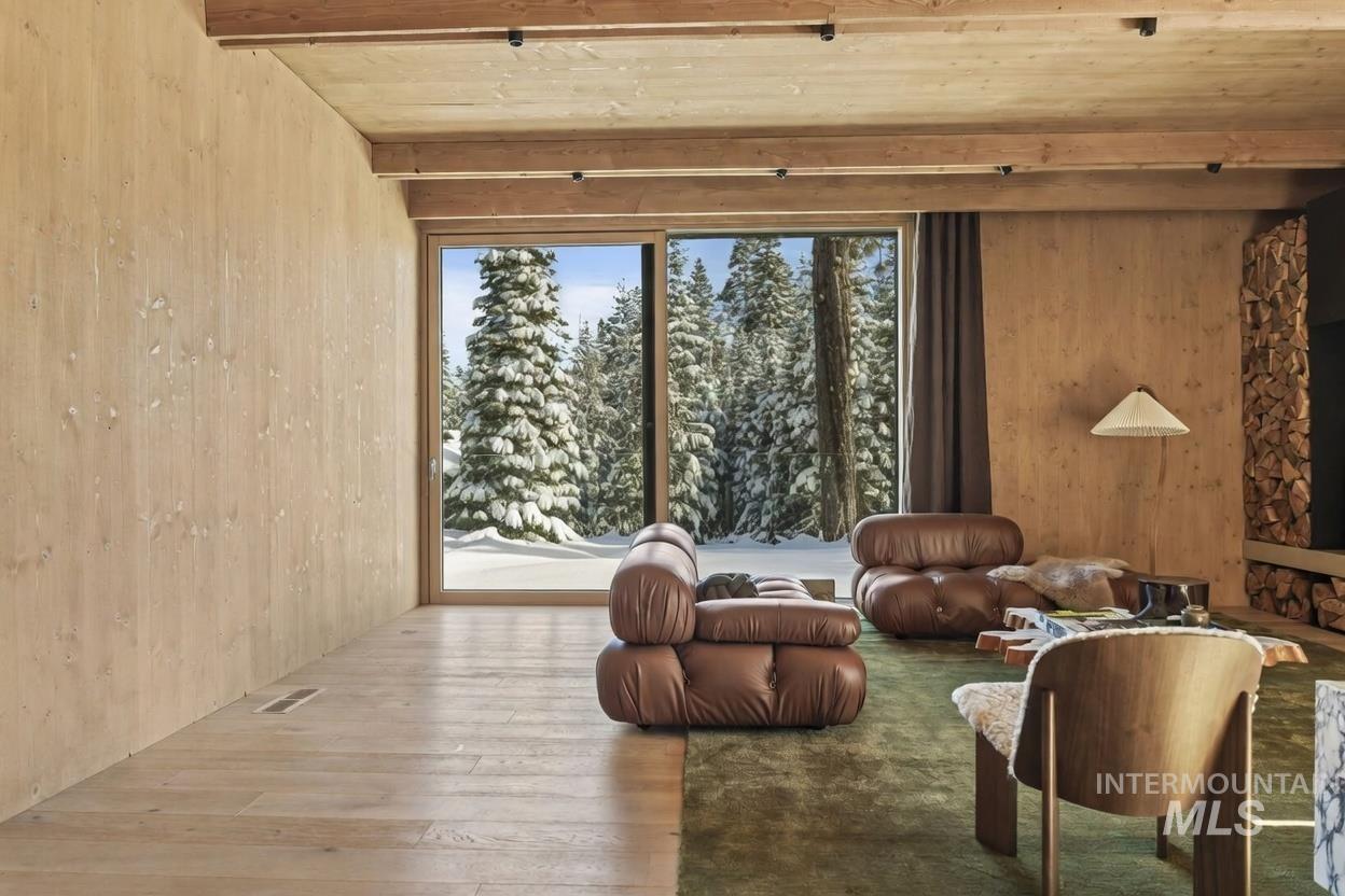 462 Timbercrest Loop, McCall, Idaho 83638, 4 Bedrooms, 4 Bathrooms, Residential For Sale, Price $2,150,000, 98974738