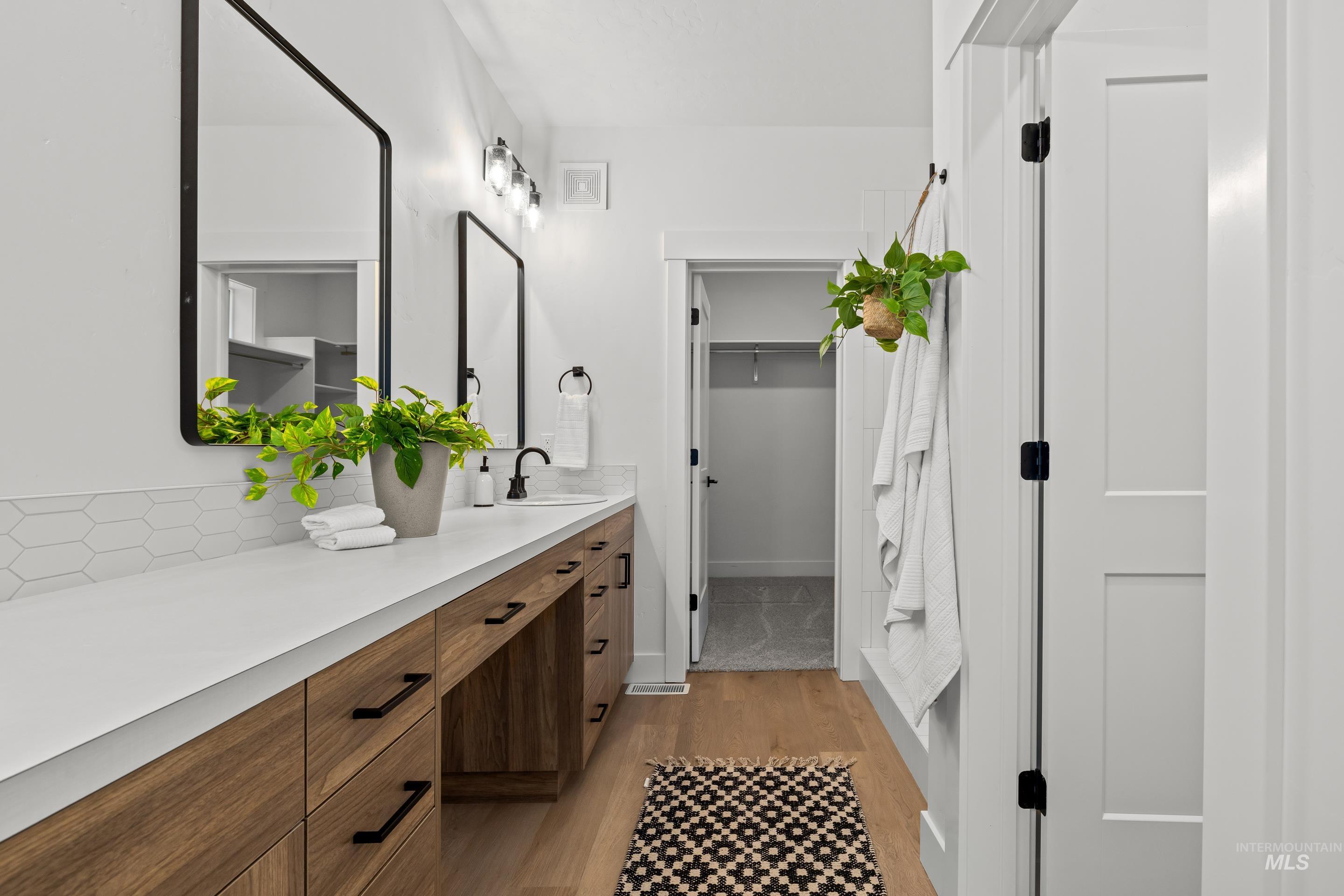 4642 N Maple Grove Rd, Boise, Idaho 83704, 4 Bedrooms, 3 Bathrooms, Residential For Sale, Price $649,900, 98974739