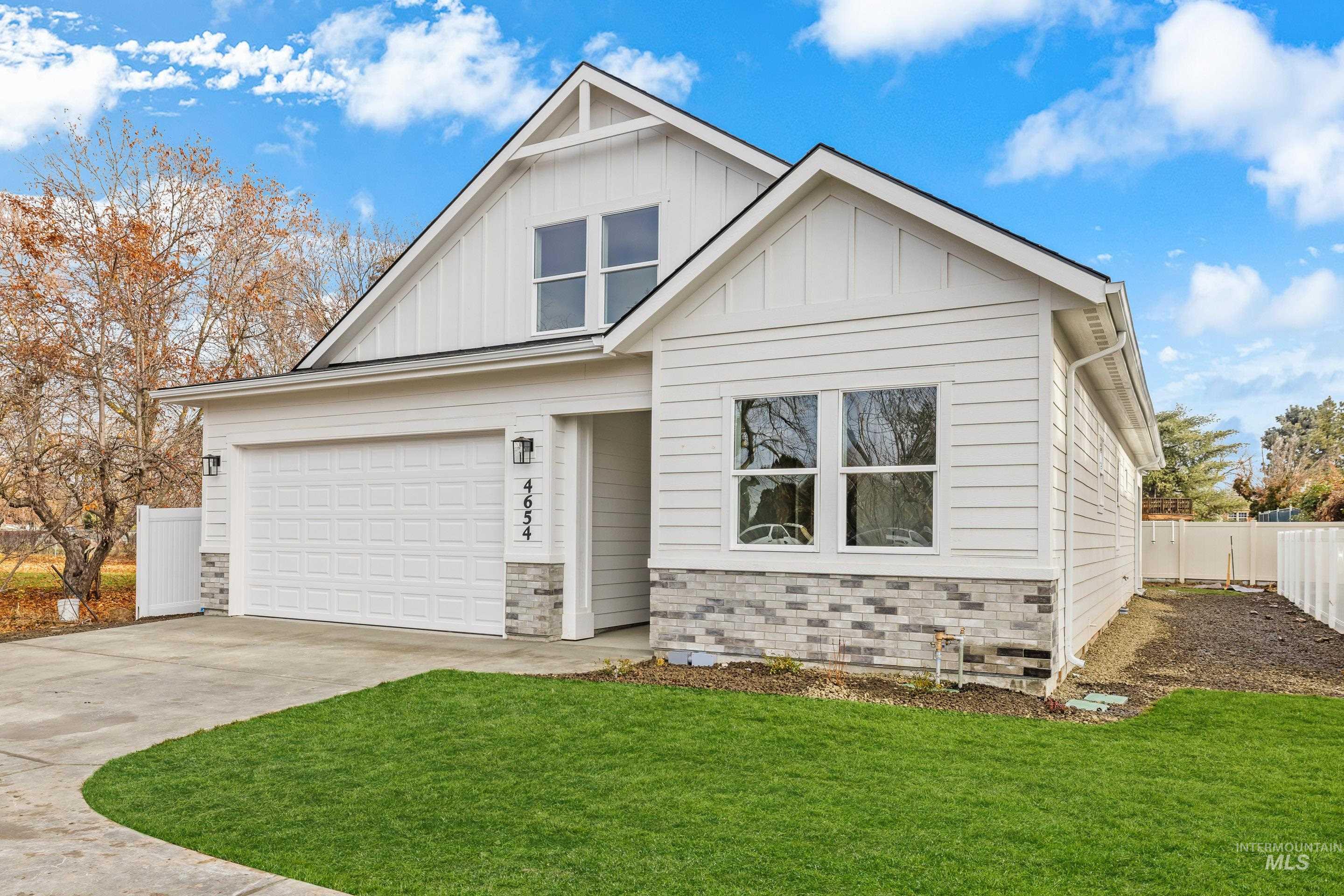 4654 N Maple Grove Rd, Boise, Idaho 83704, 4 Bedrooms, 3 Bathrooms, Residential For Sale, Price $639,900, 98974740