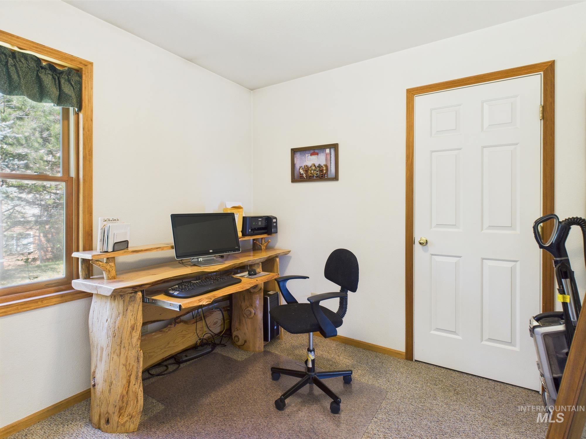 9 POND OVERLOOK, Idaho City, Idaho 83631, 3 Bedrooms, 2 Bathrooms, Residential For Sale, Price $495,000, 98974741