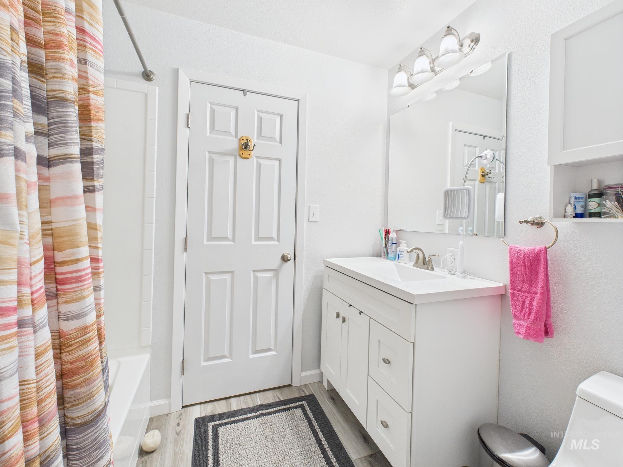 9 POND OVERLOOK, Idaho City, Idaho 83631, 3 Bedrooms, 2 Bathrooms, Residential For Sale, Price $495,000, 98974741